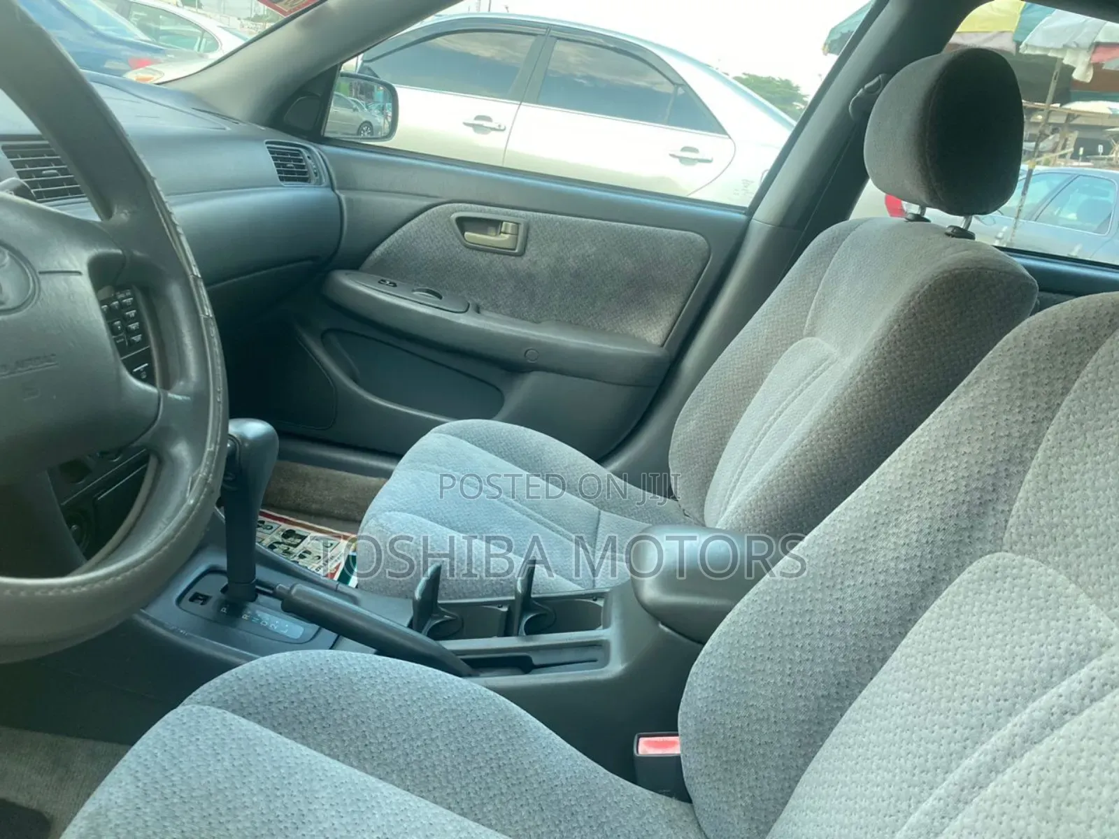 Toyota Camry LE 4dr Sedan (2.2L 4cyl 4A) 2001 Gray