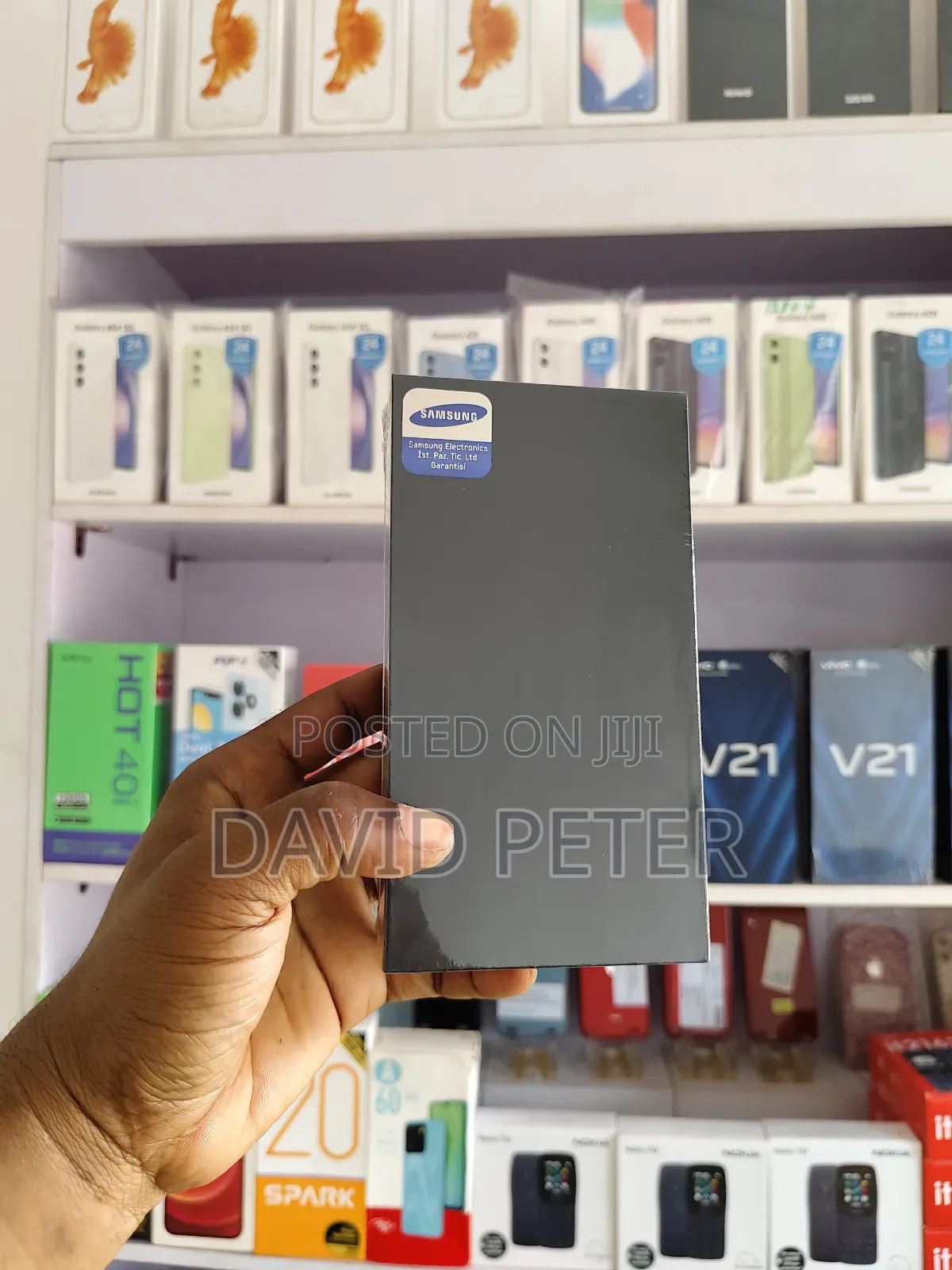 New Samsung Galaxy S10e 128 GB White