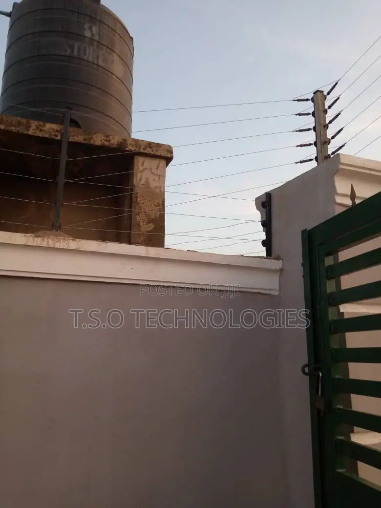 Electric Solar Fence Wire Installed by TSO Technologies