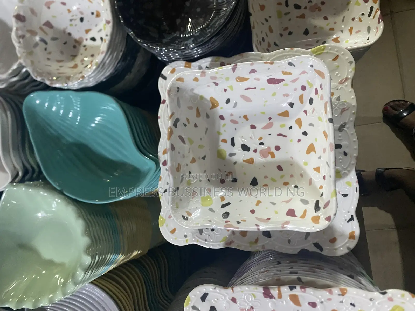 Unbreakable Set of Plates-6 Flat and 6 Deep Plates