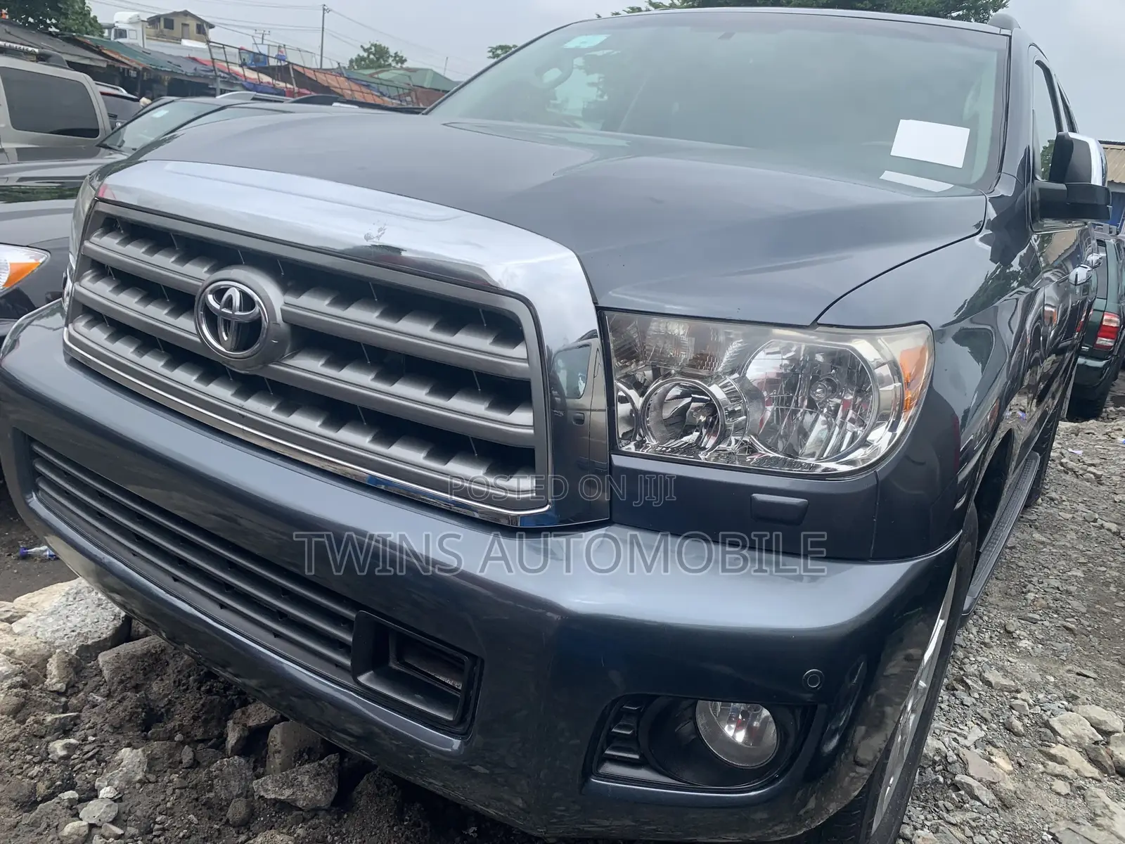Toyota Sequoia 2011 Gray