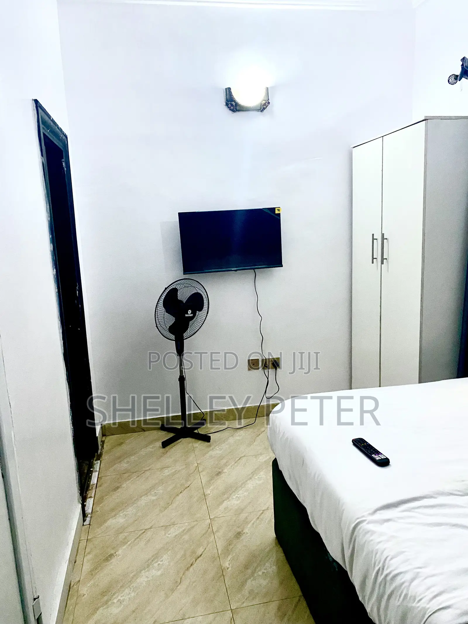 Single Room and Kitchen