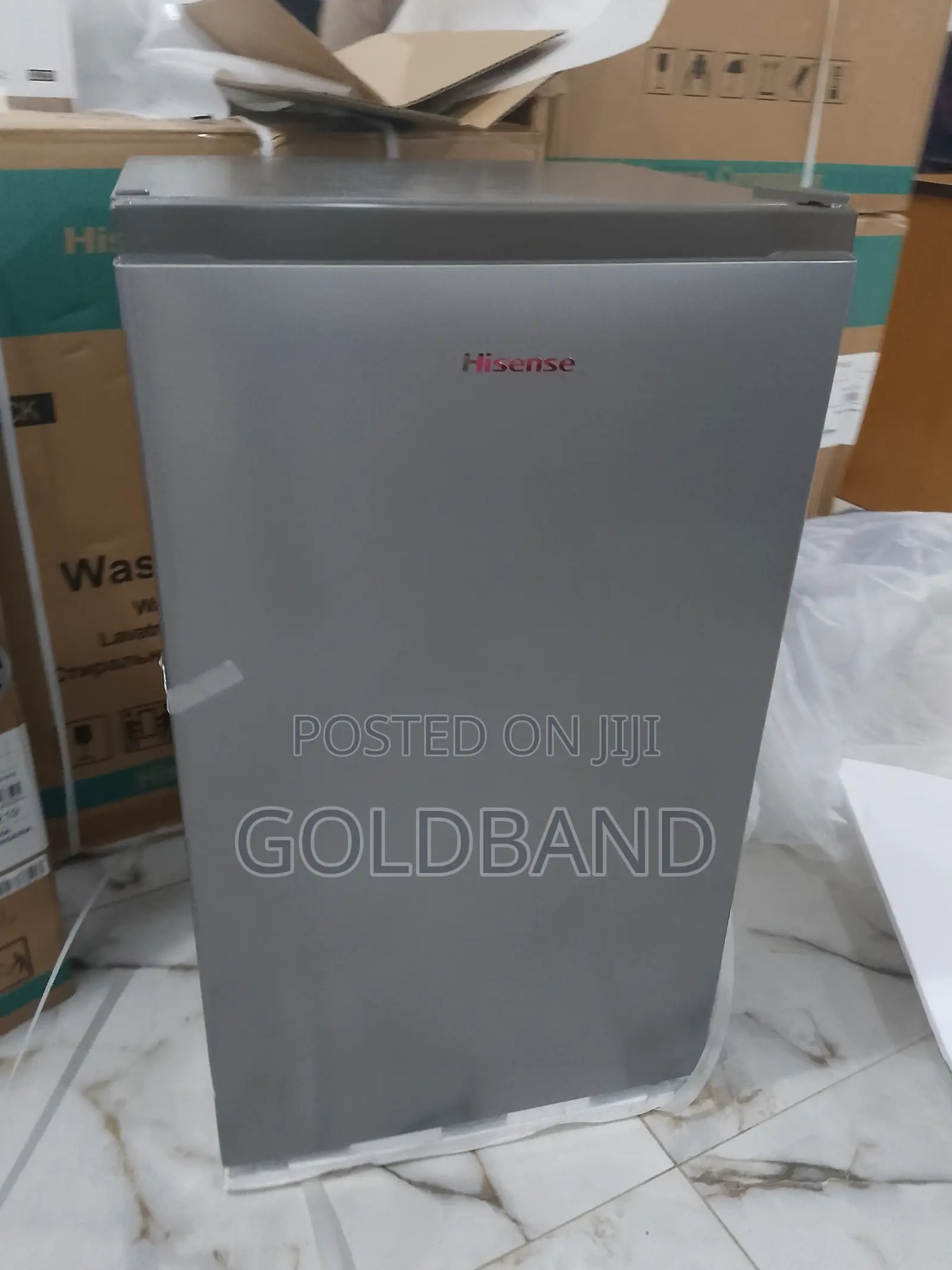 Standard Hisense Refrigerator 90L