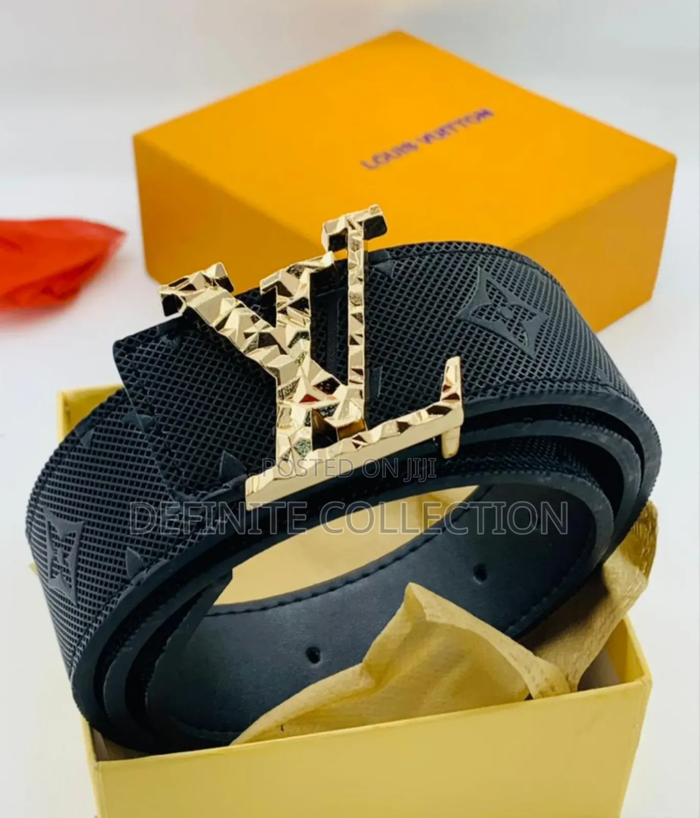 LOUIS VUITTON Luxury Belt