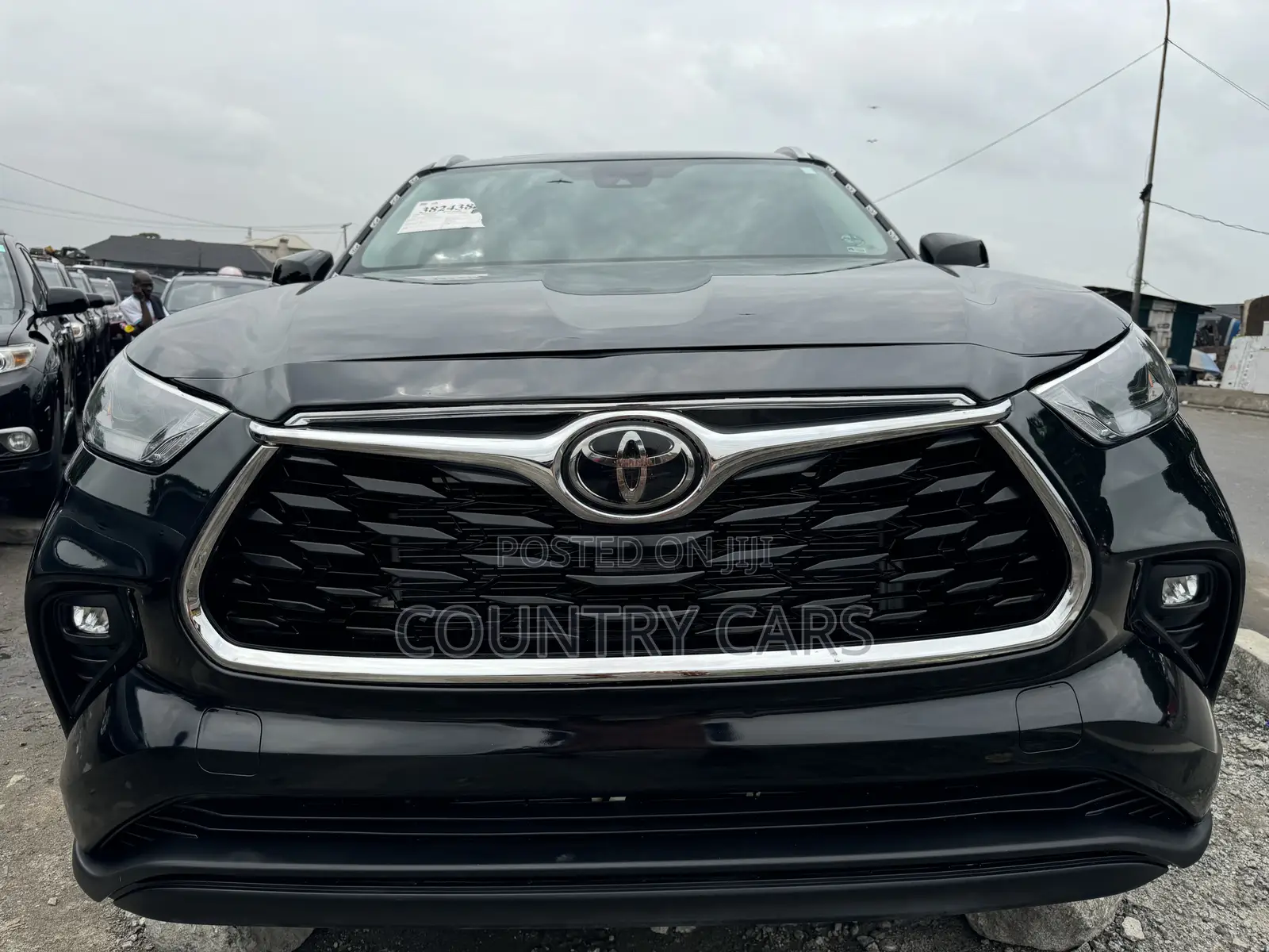 Toyota Highlander XLE 2022 Black