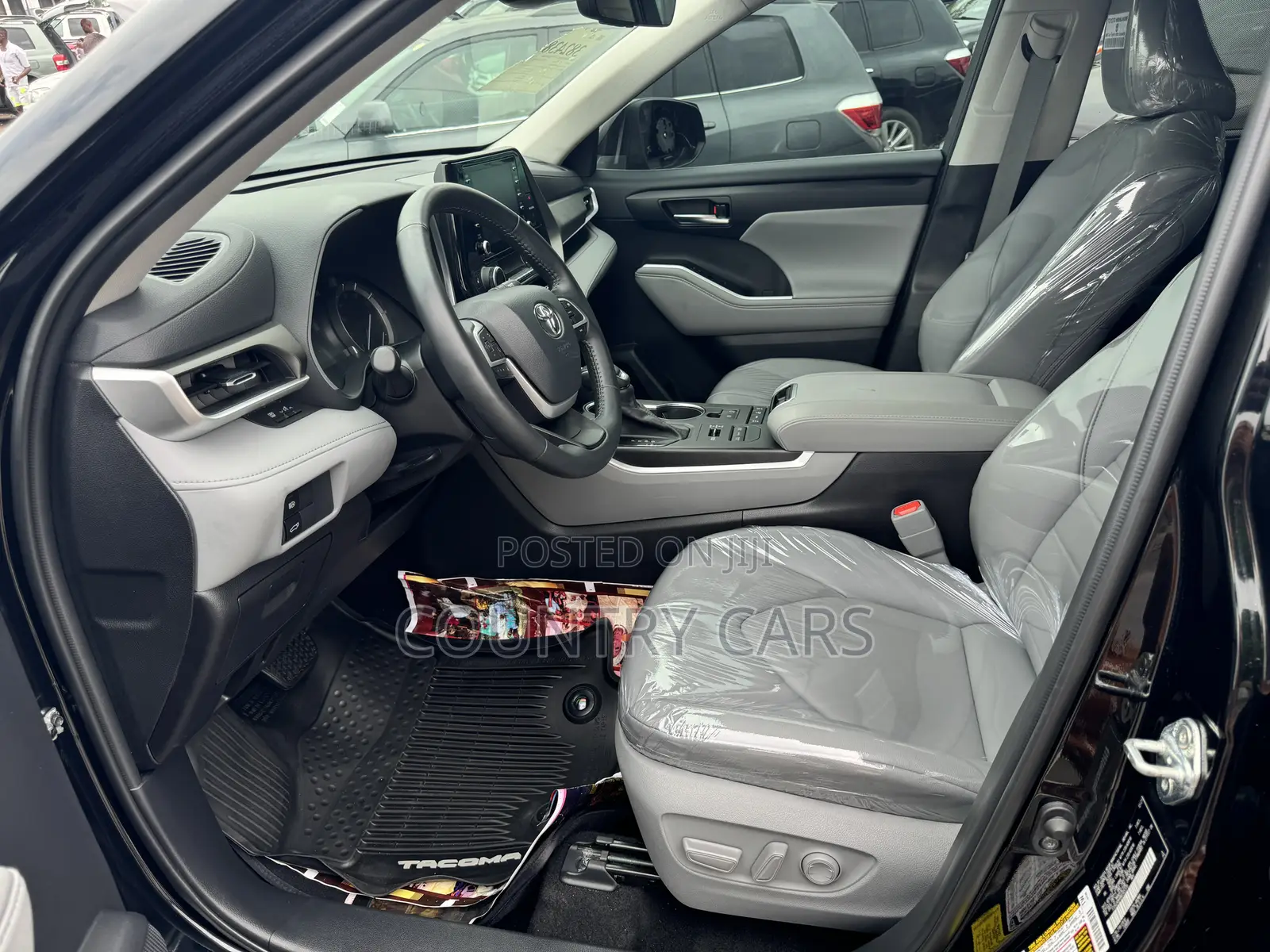 Toyota Highlander XLE 2022 Black