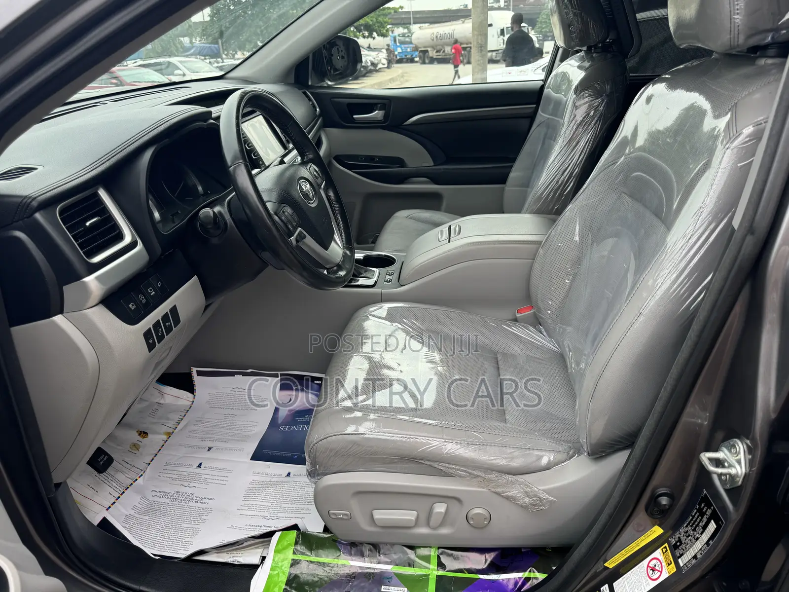 Toyota Highlander Limited Platinum 4x4 V6 (3.5L 6cyl 8A) 2018 Beige