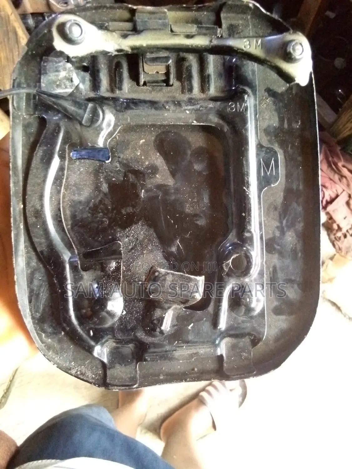 Toyota RAV4 Tank Cover 08