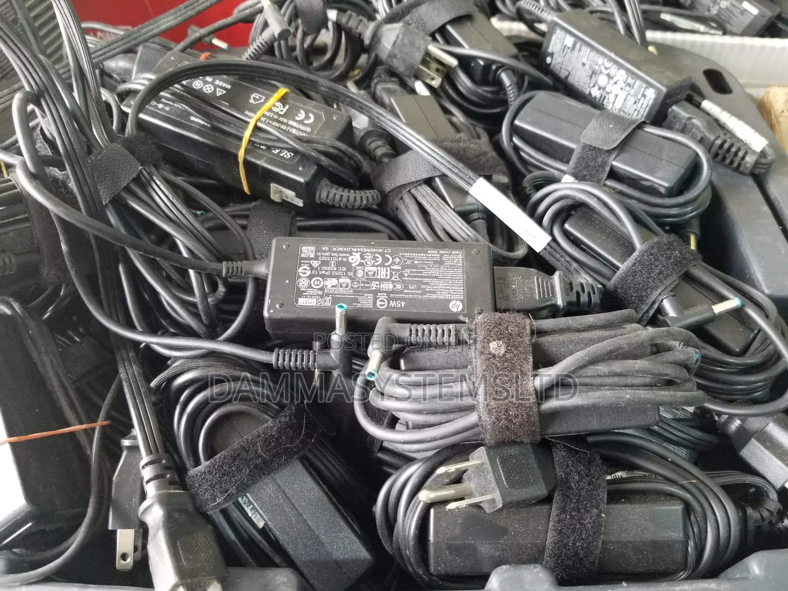 HP Charger Blue Mouth