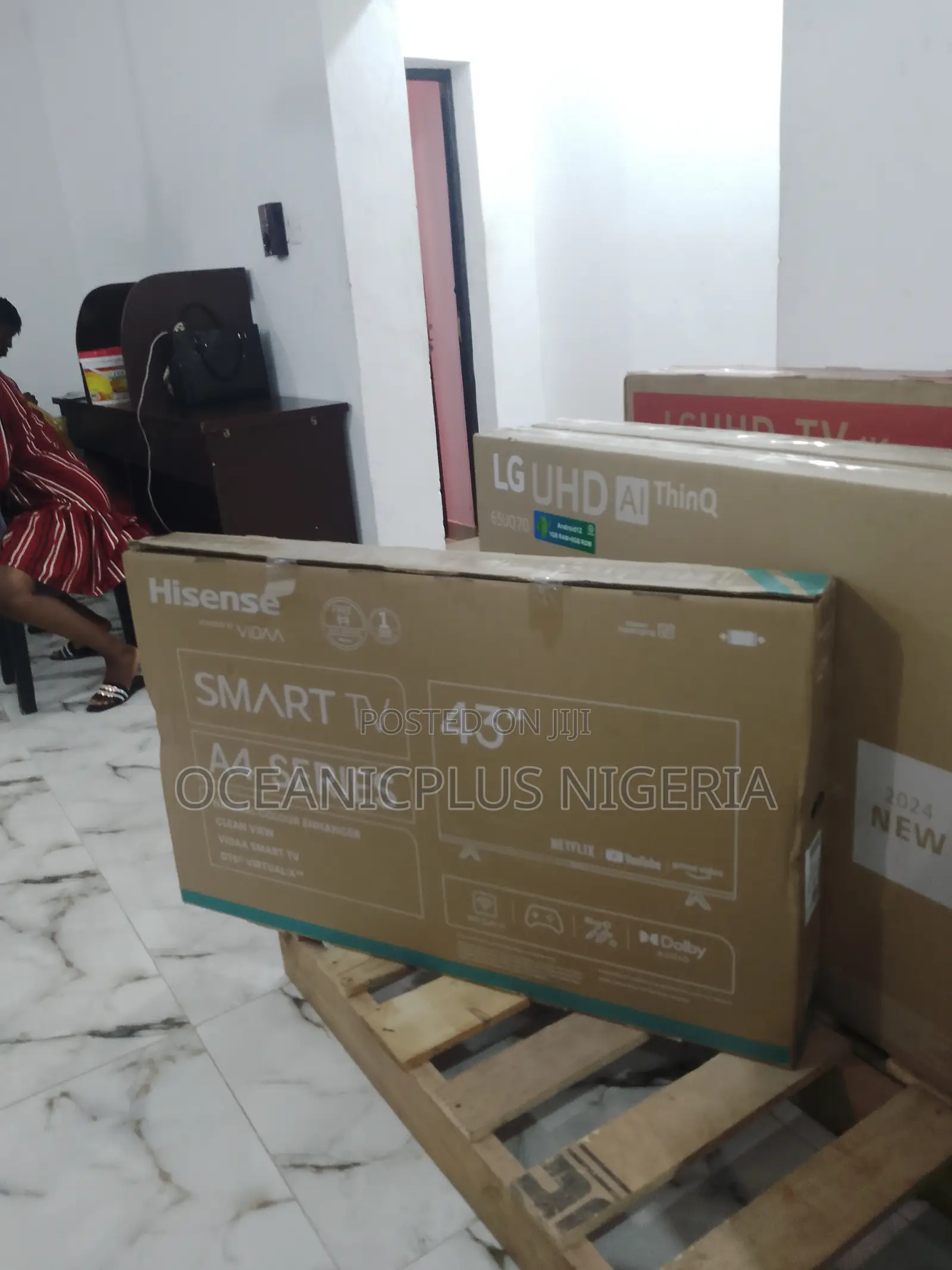 Trending-quality 43inches Hisense [4K] Smart TV