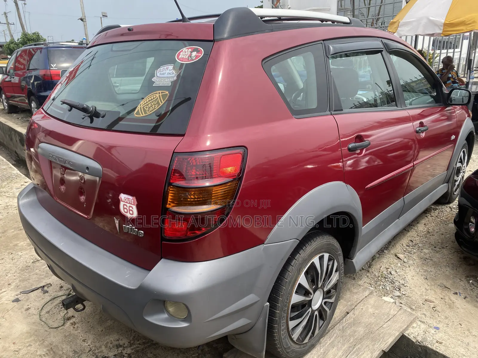 Pontiac Vibe 2006 Red