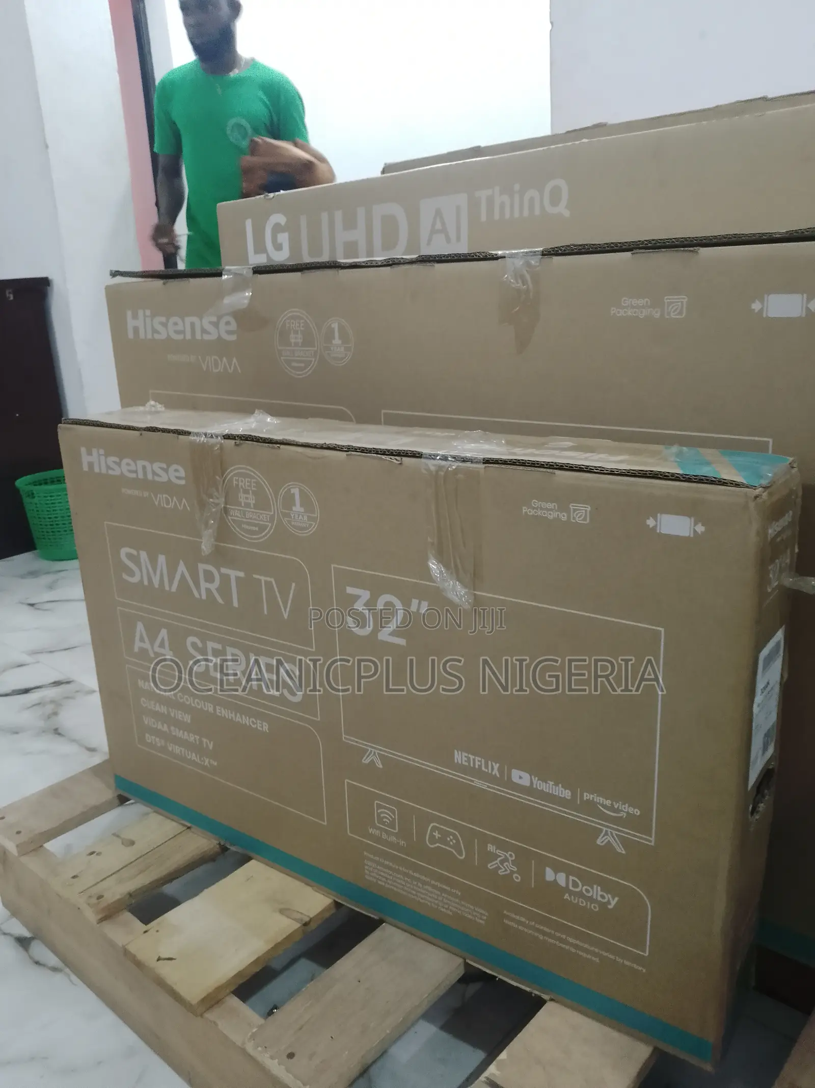 Standard 32inches Hisense Smart TV