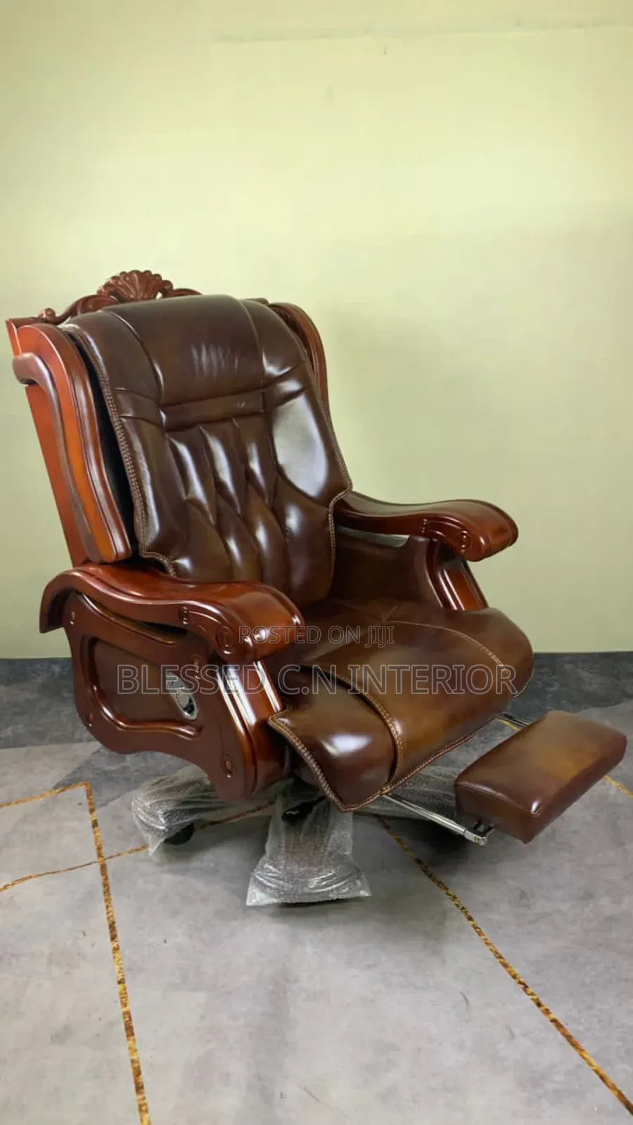Classic Massage Boss Chair