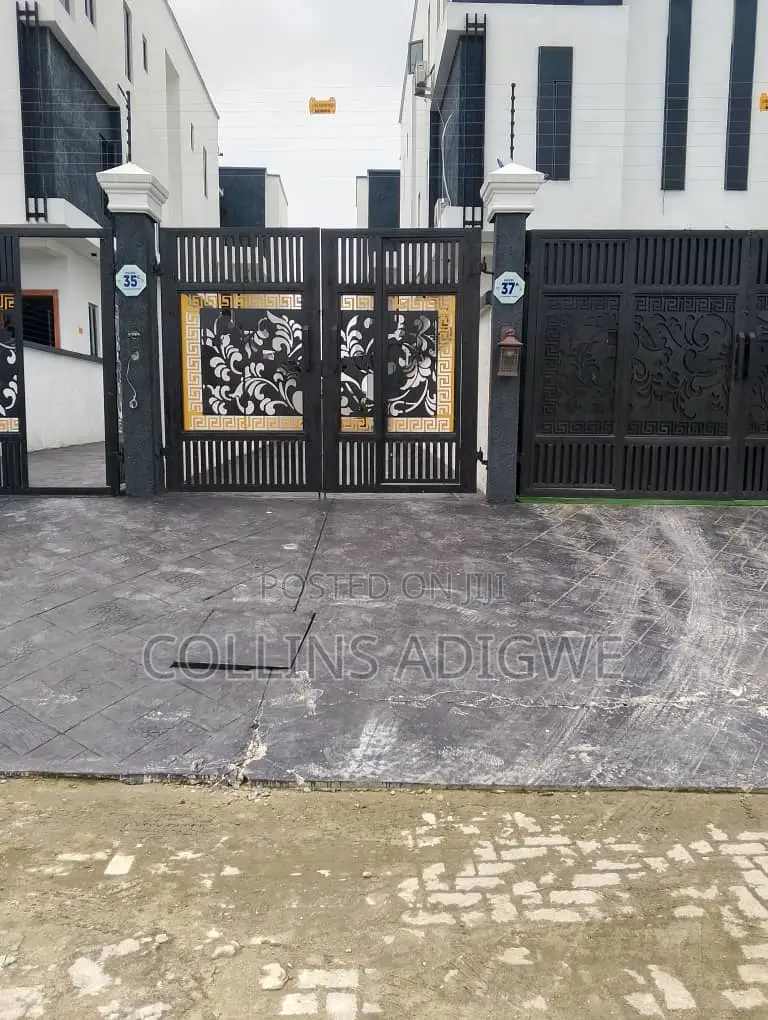 5bdrm Duplex in Abraham Adesanya for sale