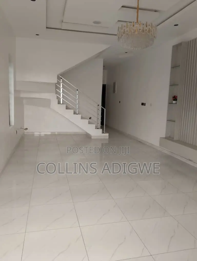 5bdrm Duplex in Abraham Adesanya for sale