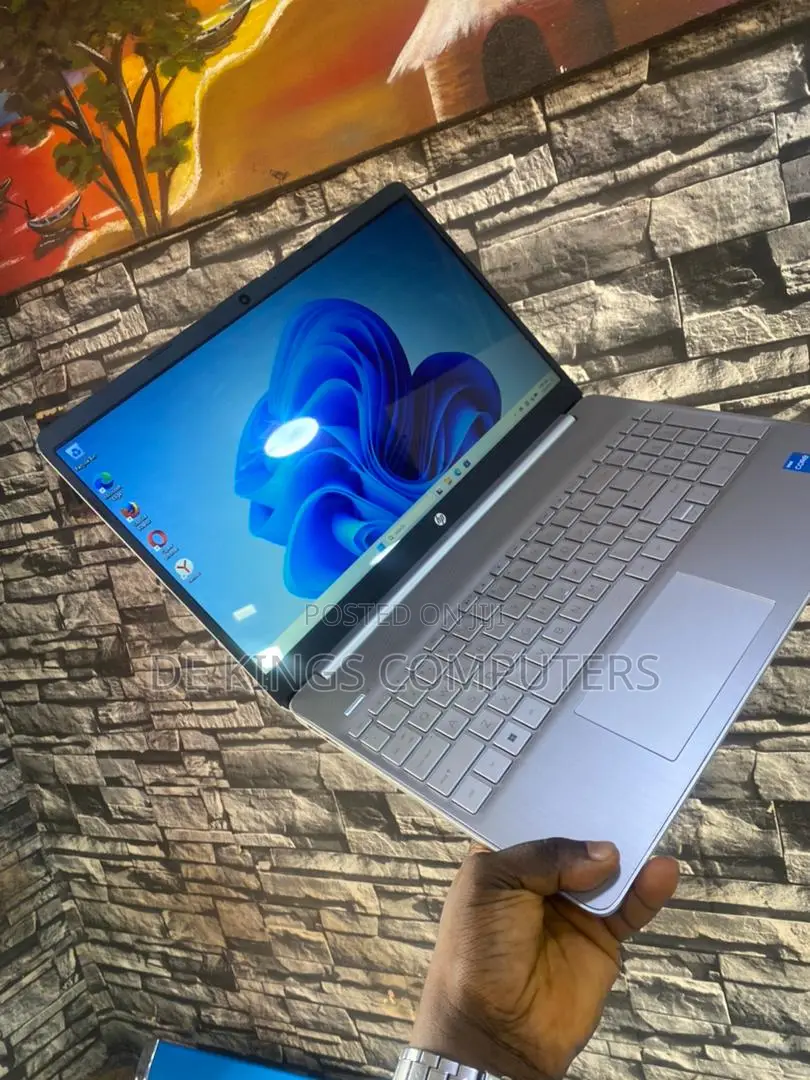 Laptop HP 15-F272wm 8GB Intel Core I3 SSD 256GB