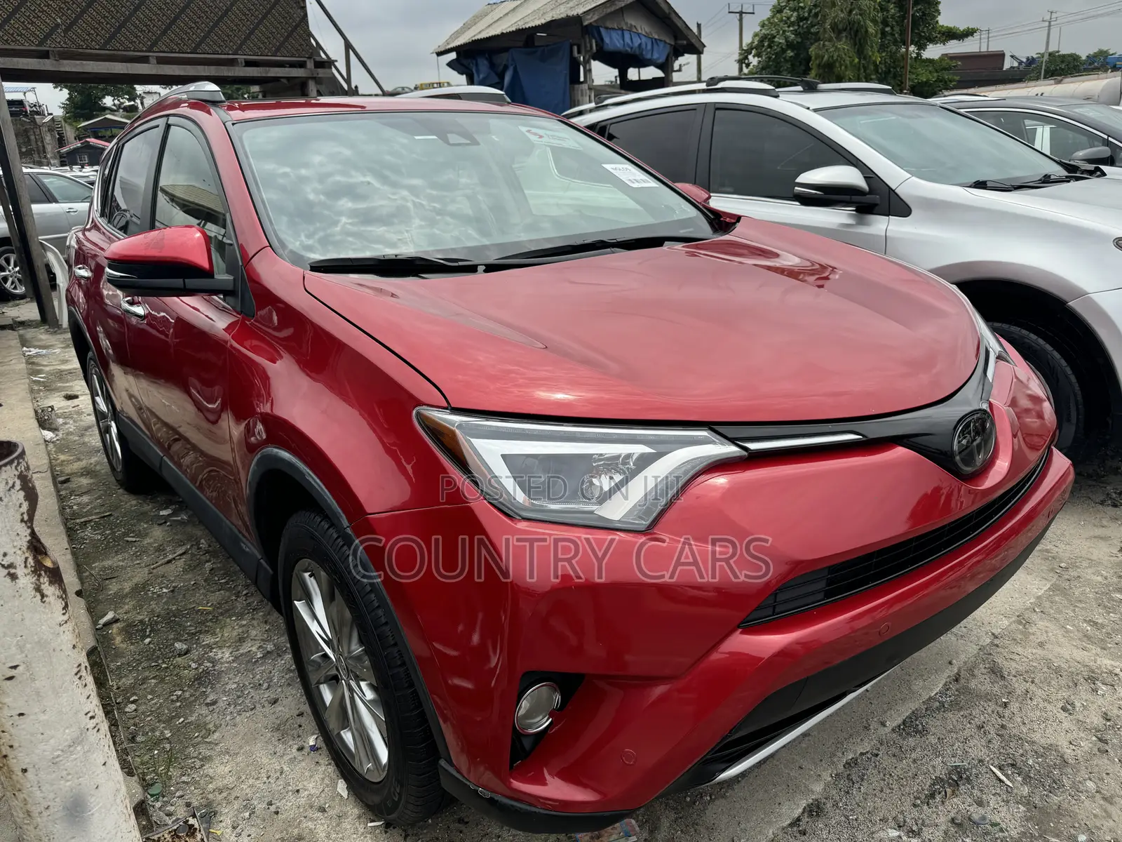 Toyota RAV4 2016 Red