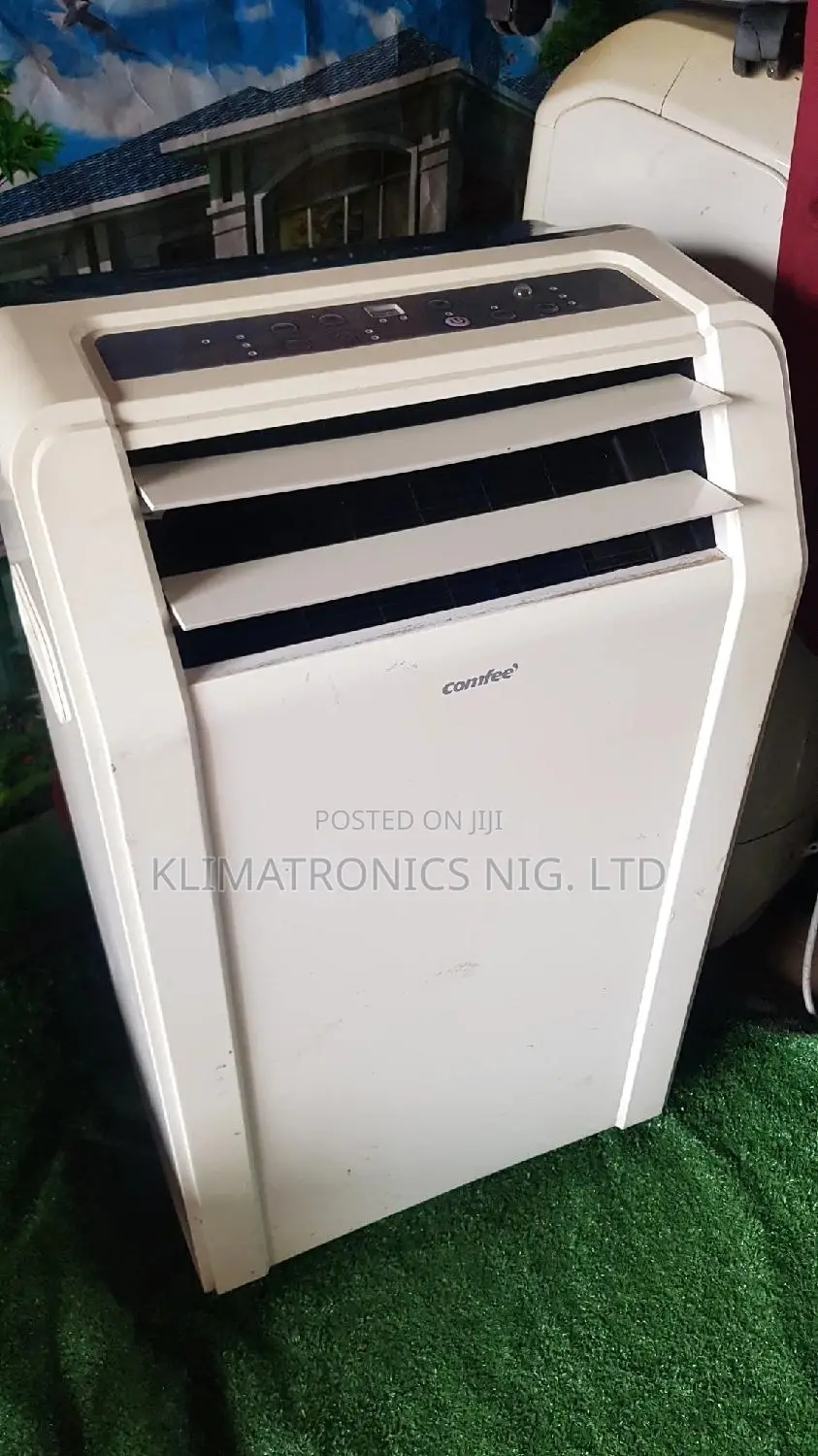 Powerful 1.5hp Comfee Mobile Ac + Accessories