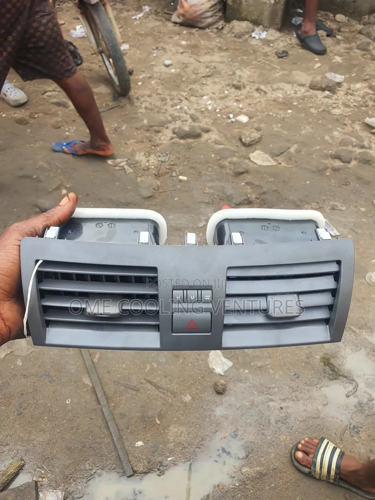 Very Clean Ac Vent for Camry Muscles 