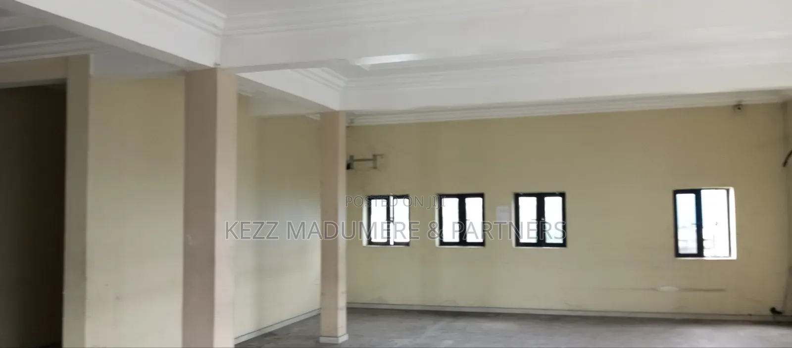 To Let : A Sizeable Hall on the Major Int'l Airport Rd