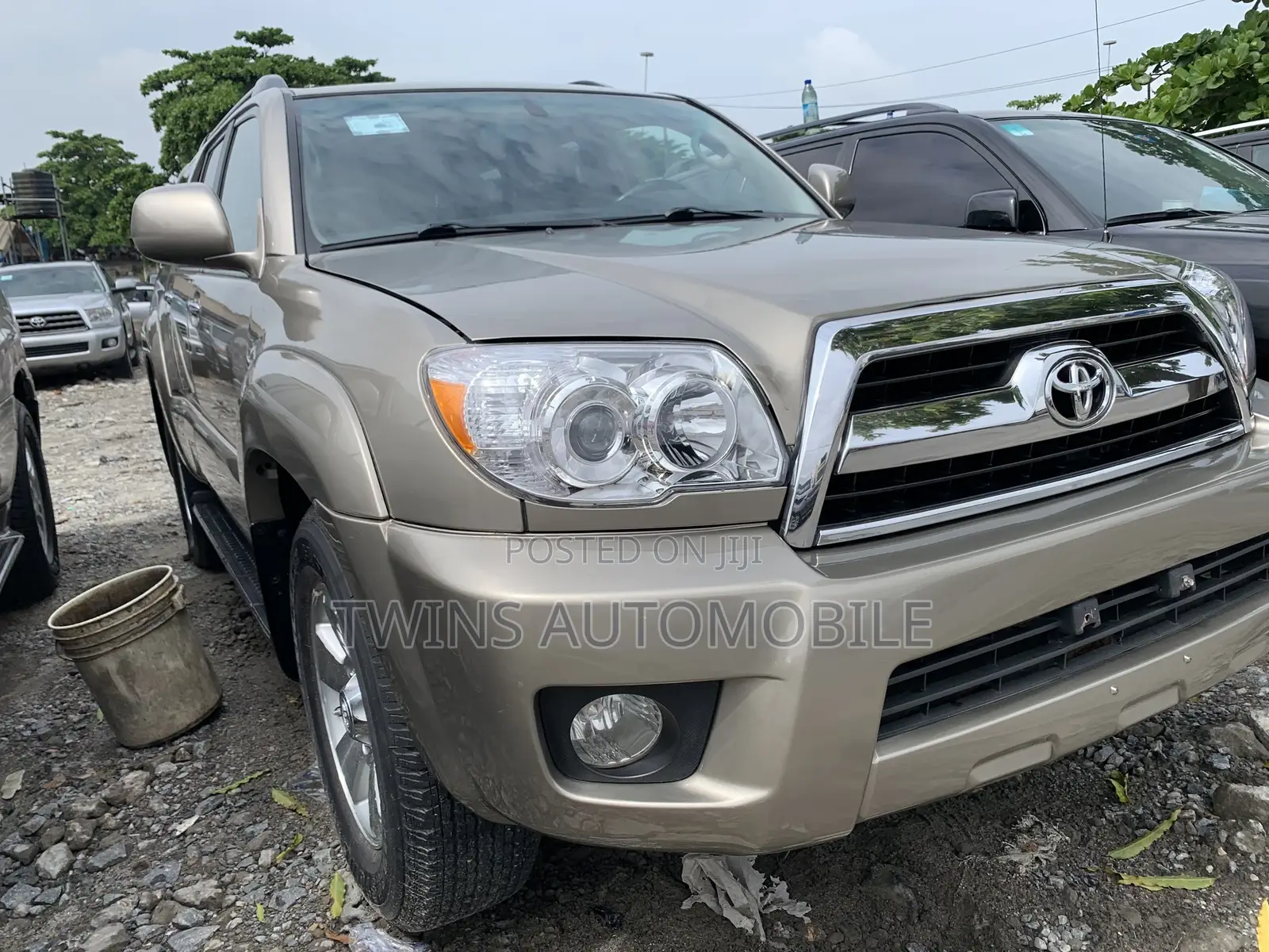 Toyota 4-Runner Limited 2008 Gold