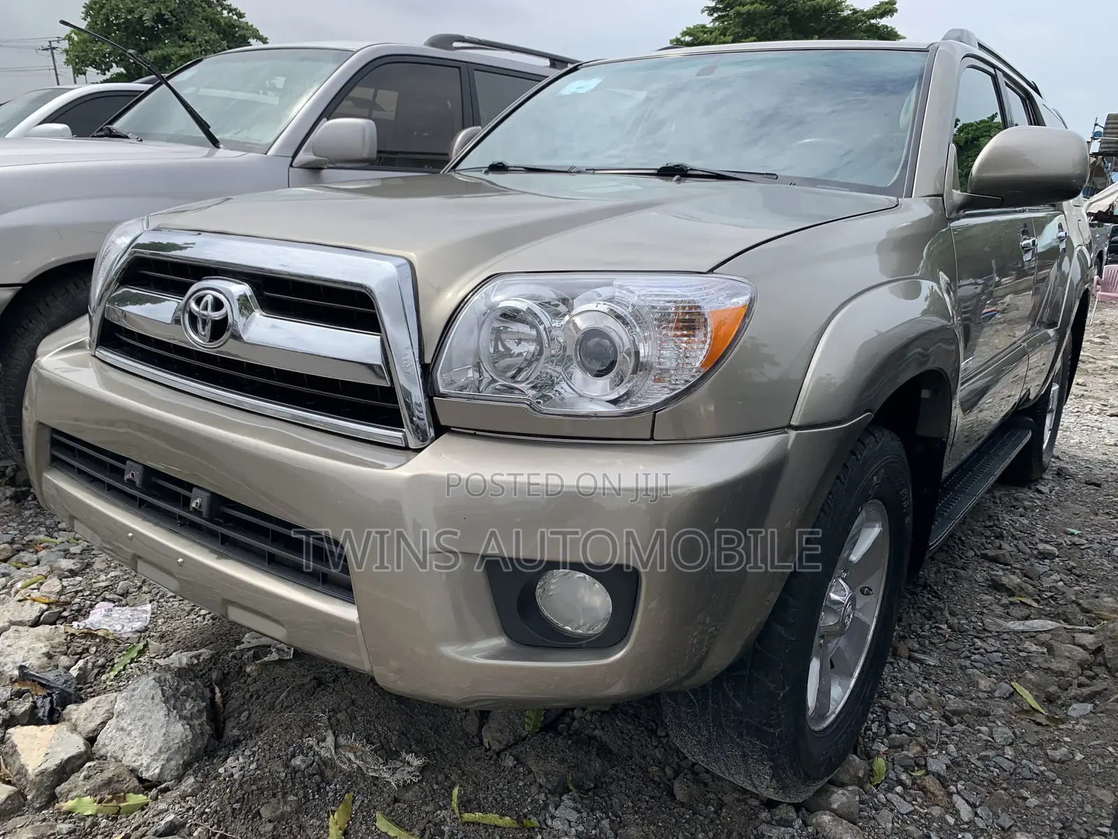 Toyota 4-Runner Limited 2008 Gold