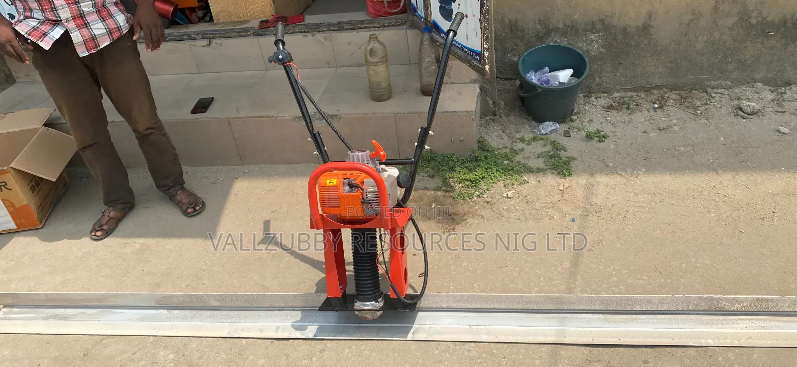Floor Screeding Machine
