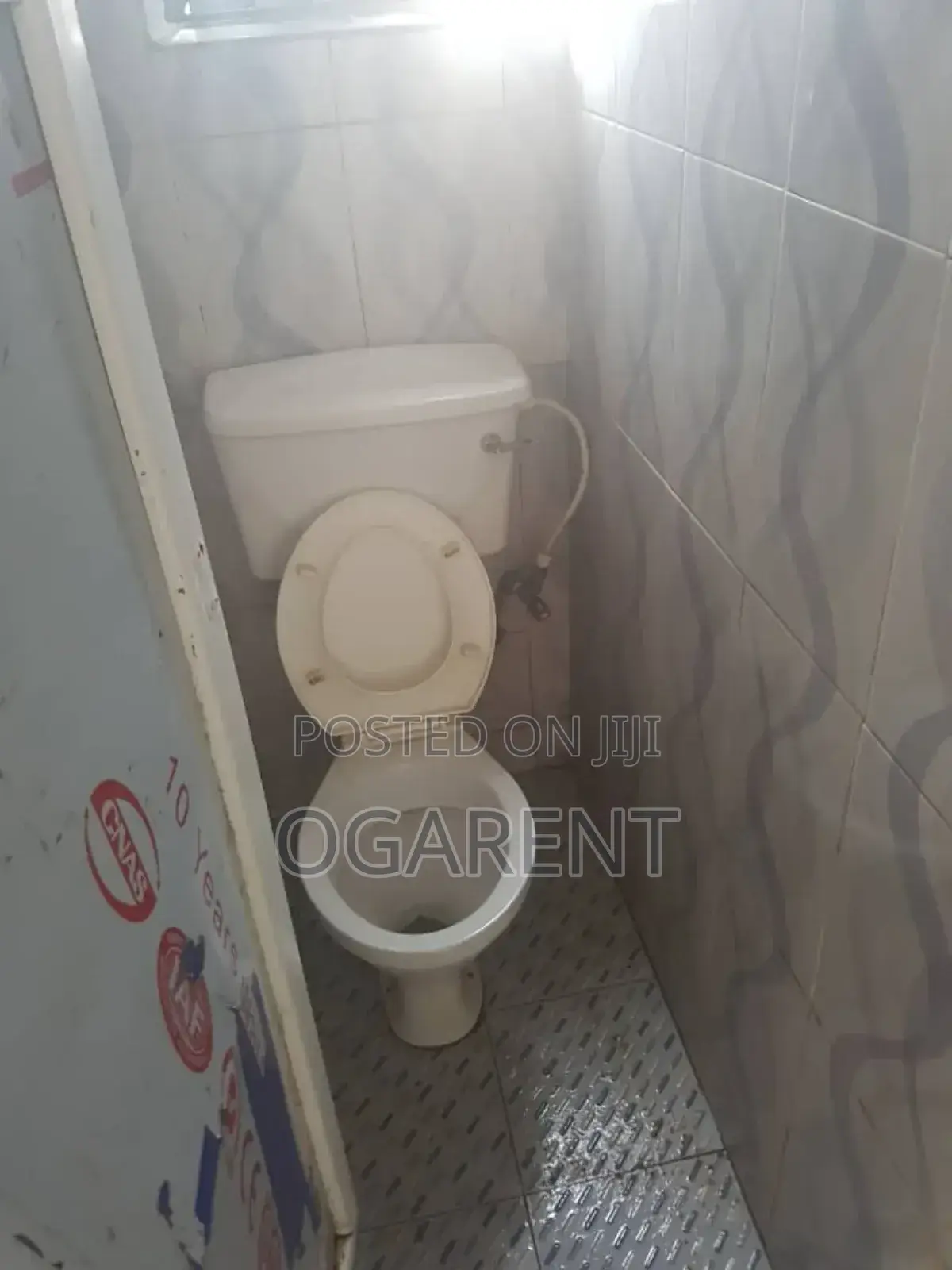 1bdrm Bedsitter in Ewukwu Sapele Road, Benin City for rent