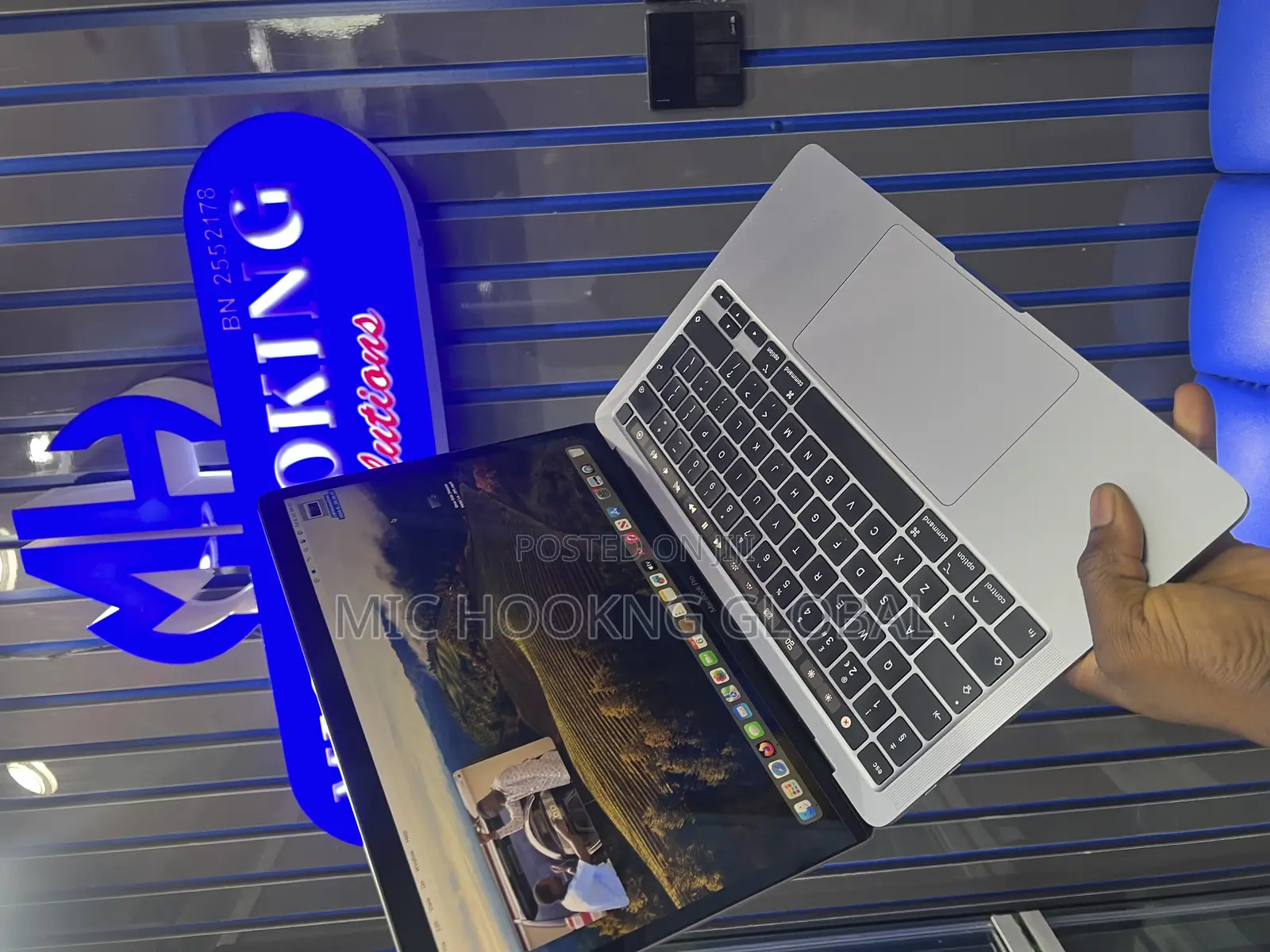 Laptop Apple MacBook Pro 2020 16GB Intel Core I5 SSD 512GB