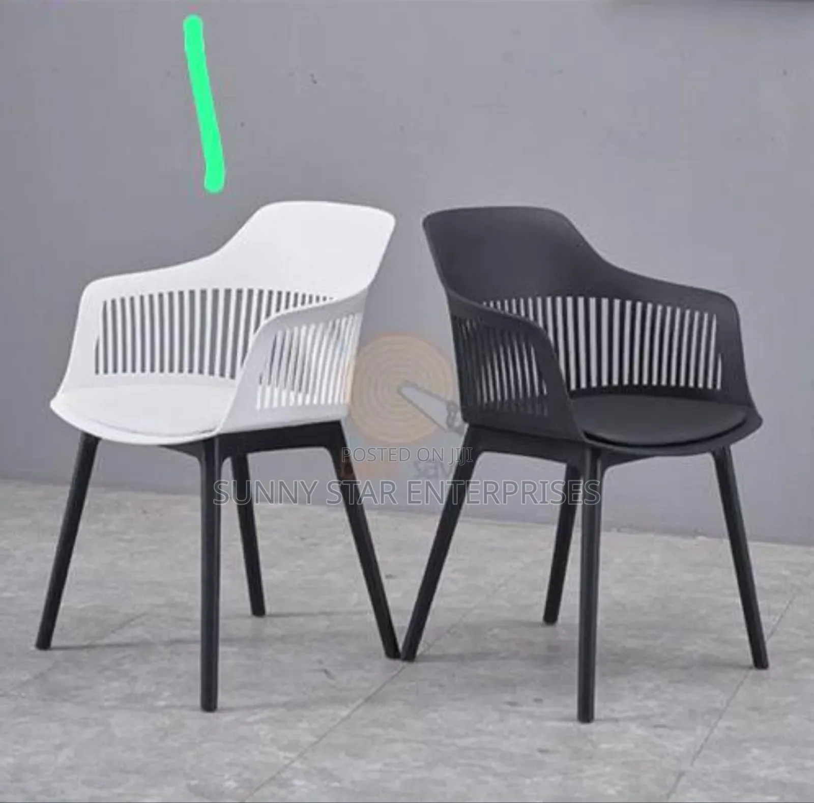 High Quality Executive Chair for Restaurants Bars and Home U