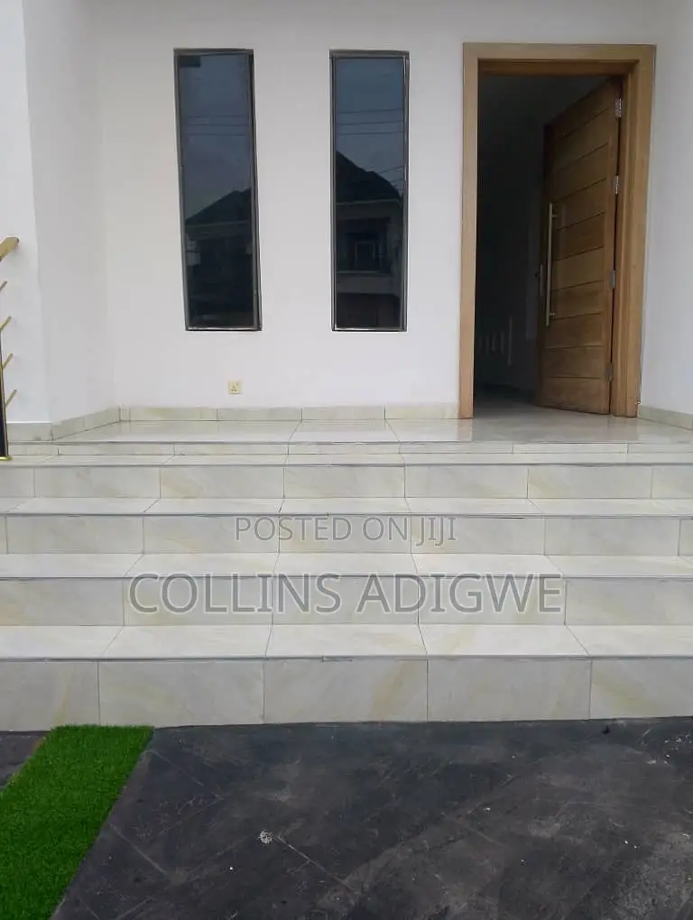 5bdrm Duplex in Thomas Estate Ajah for sale