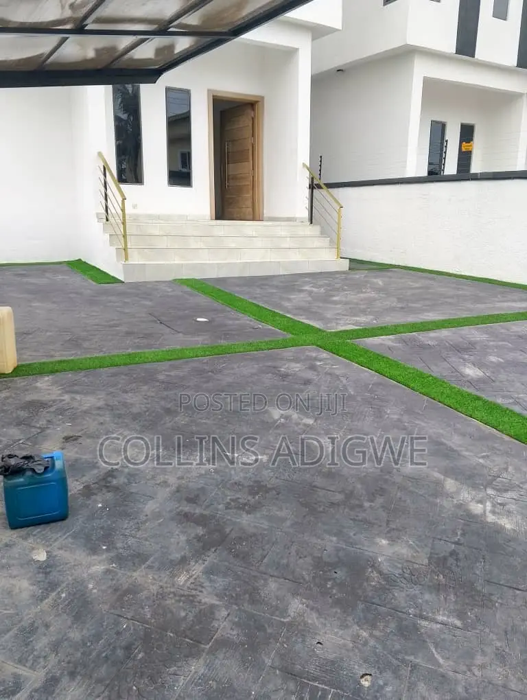 5bdrm Duplex in Thomas Estate Ajah for sale