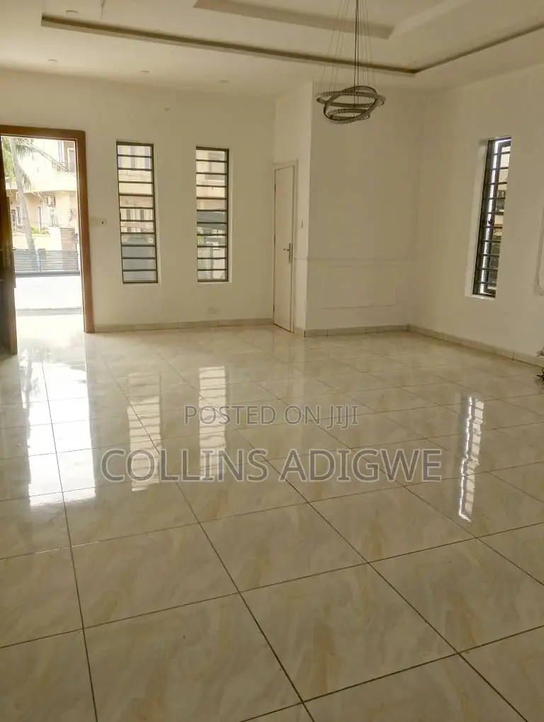 5bdrm Duplex in Thomas Estate Ajah for sale