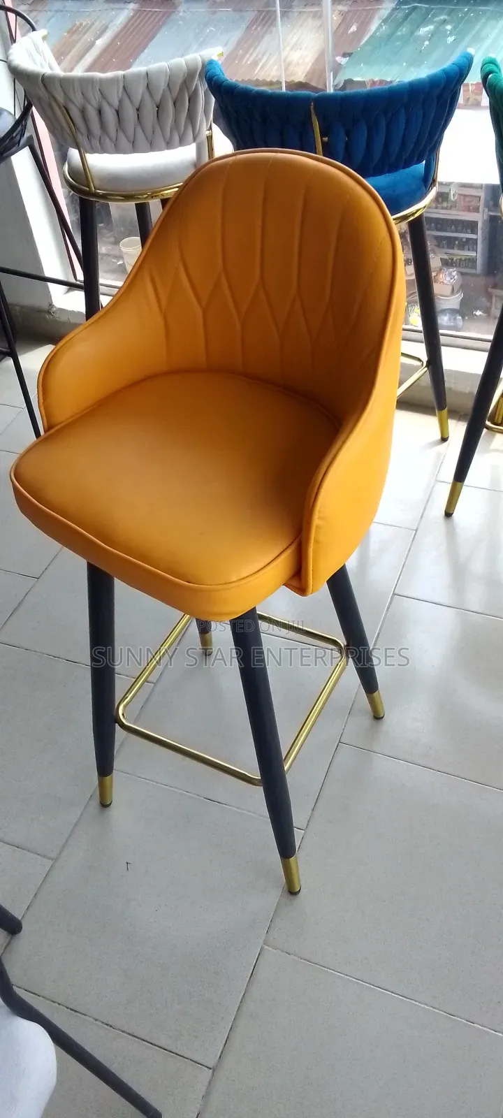 High Quality Executive Bar Stools for Restaurants and Bars