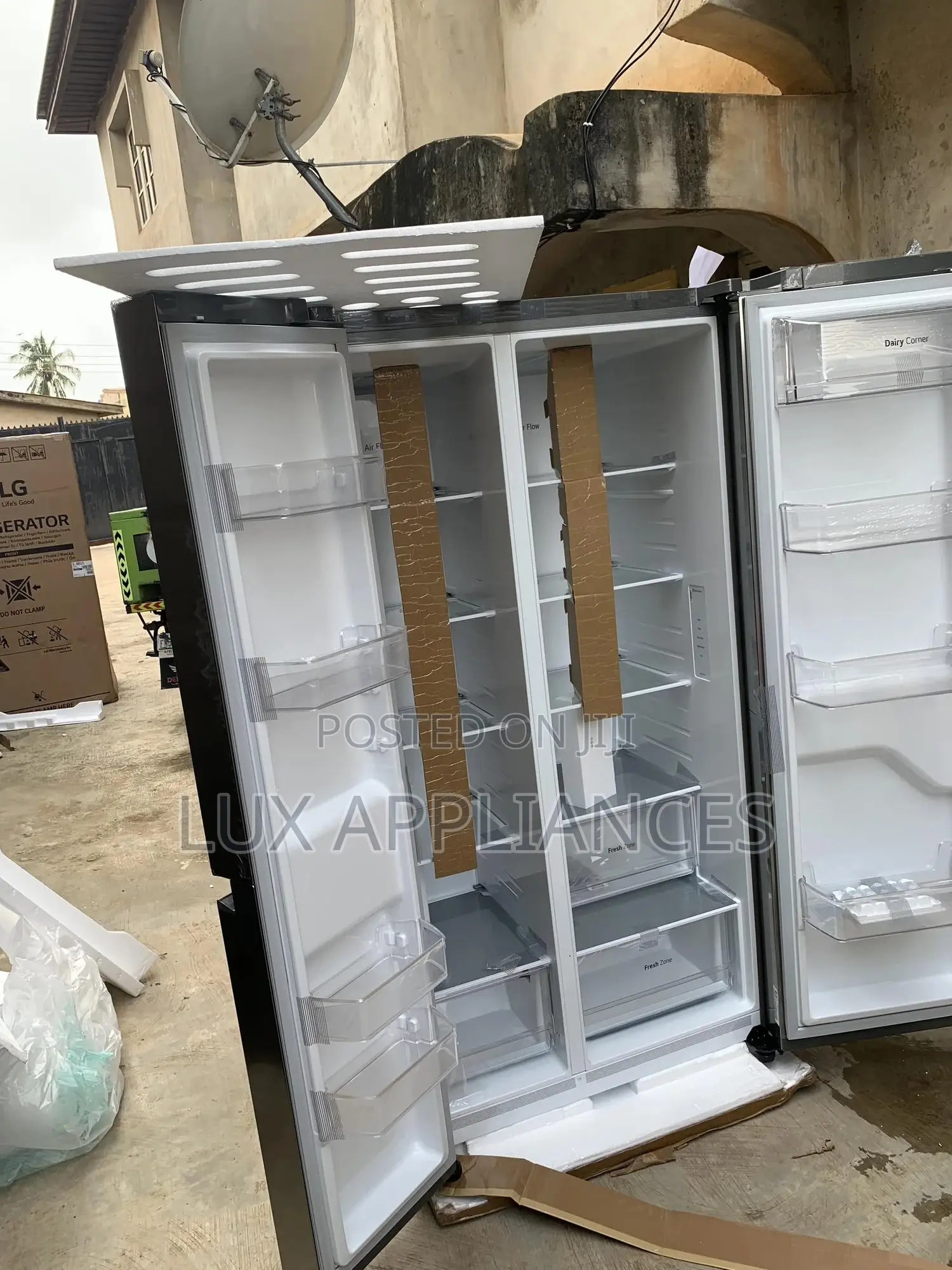 Stylish Design LG Refrigerator