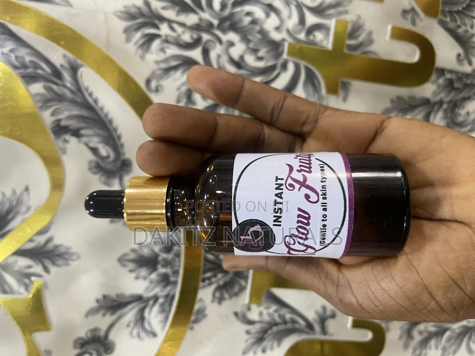 Instant Glow Fruity Face Oil Moisturize Glow