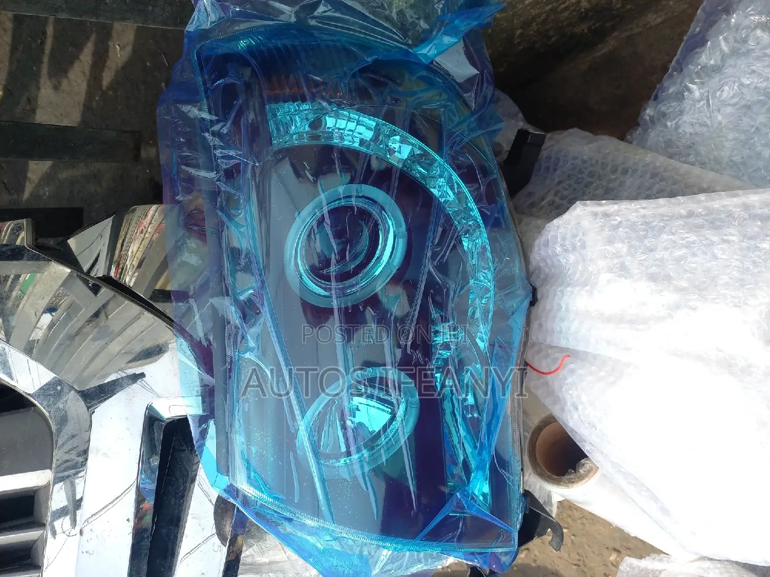 L E D Headlight for Toyota Tacoma 2005 to 2010 Available