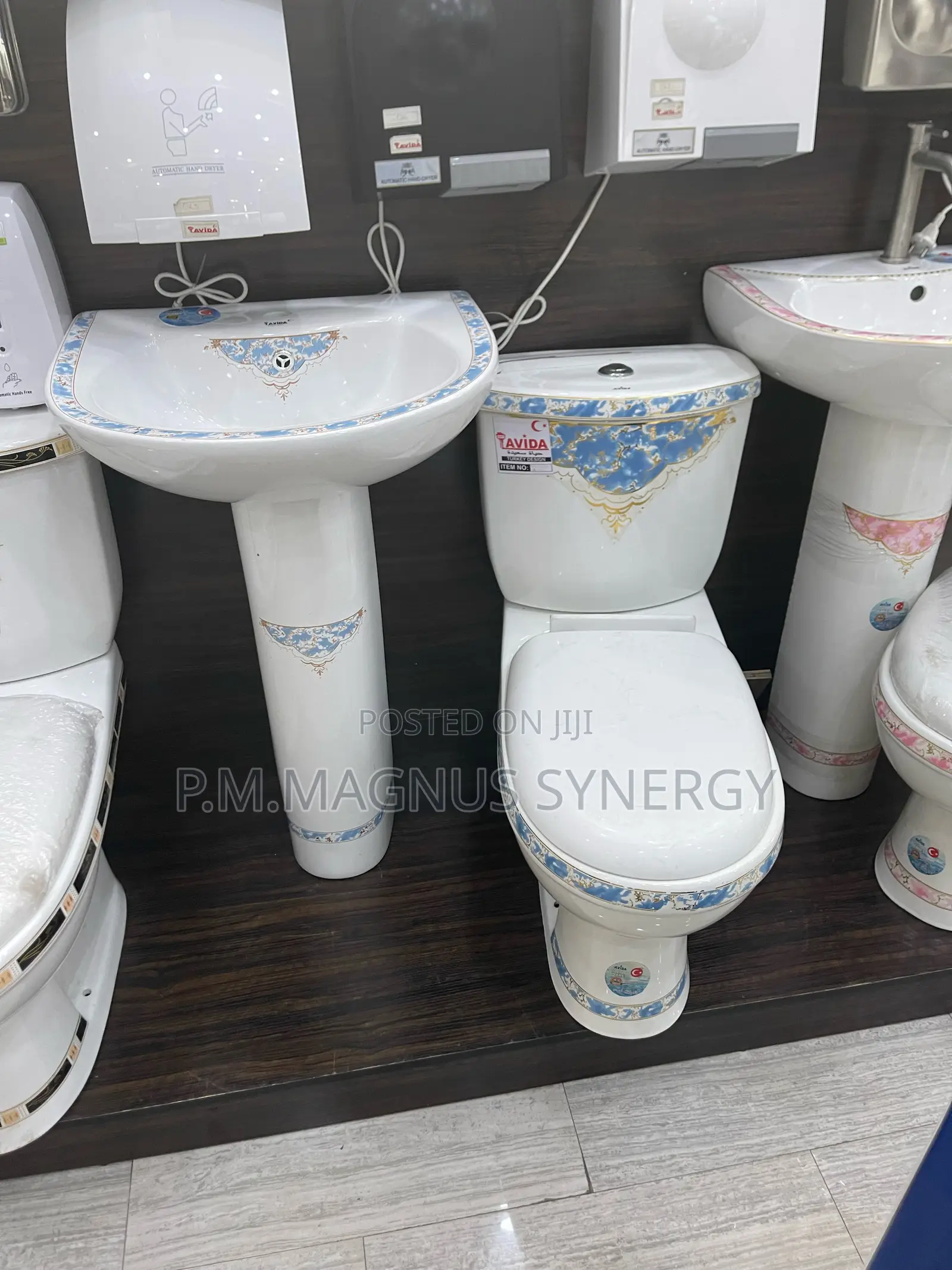 England Standard Design Wc.