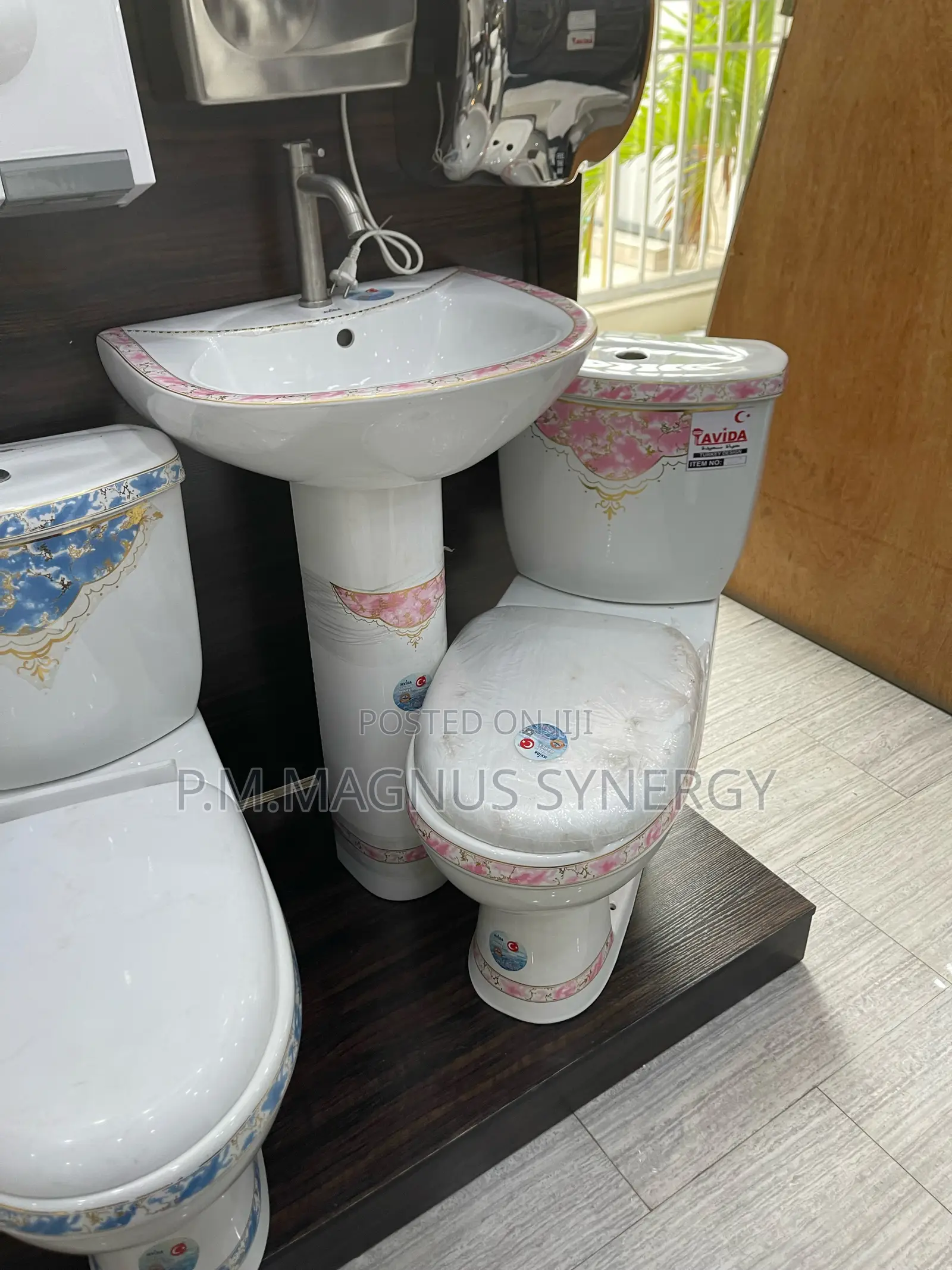 England Standard Design Wc.