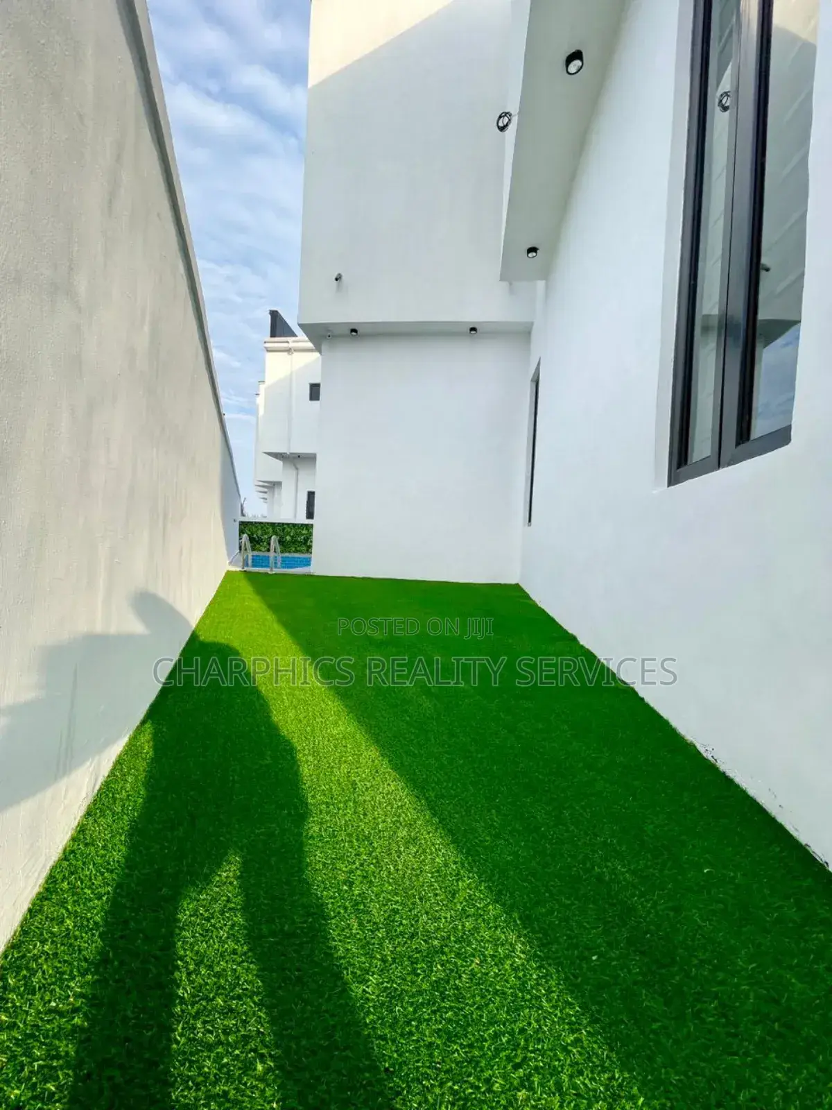 5bdrm Duplex in Lekki for sale