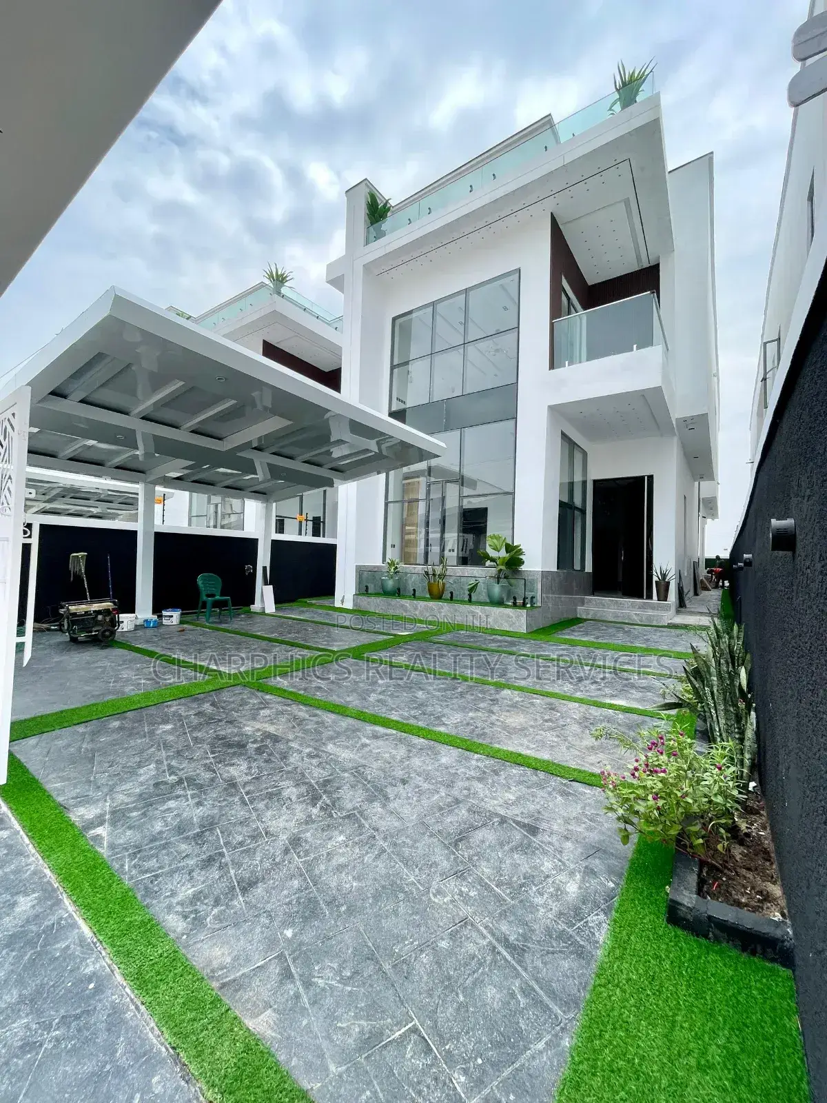 5bdrm Duplex in Ajah for sale