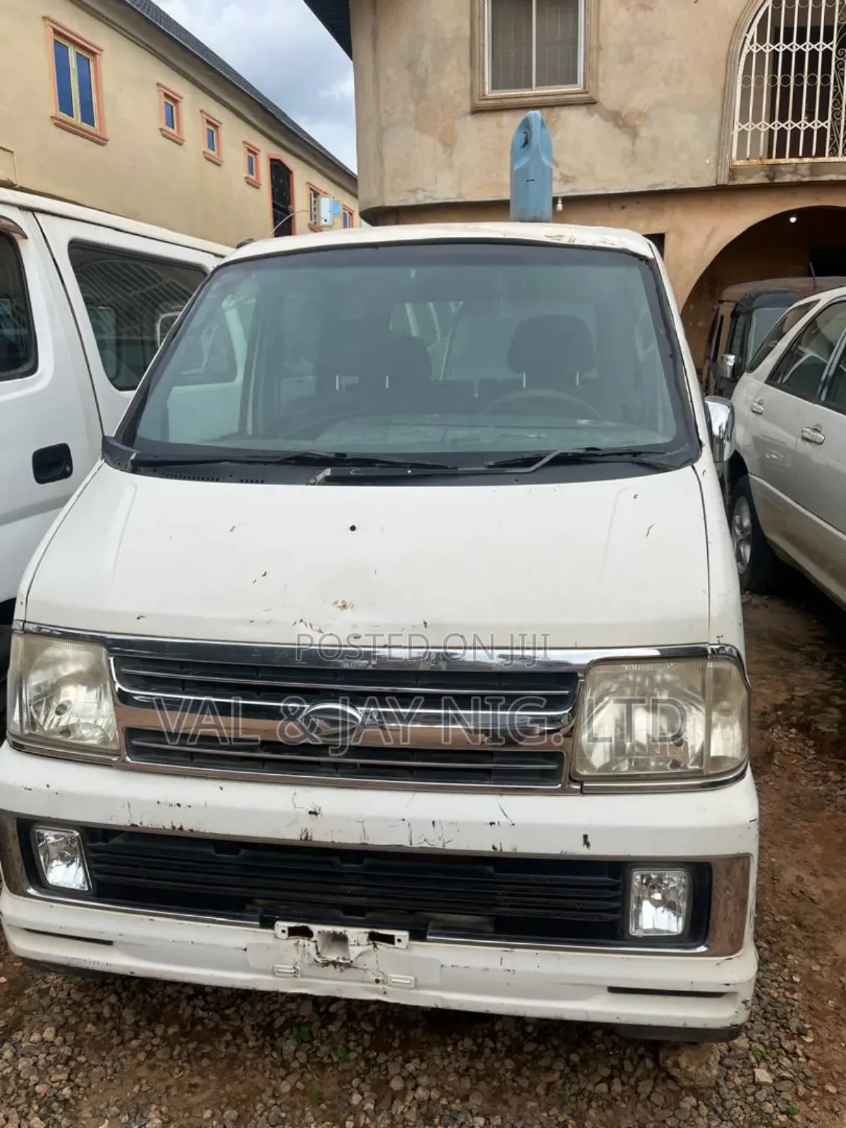 Daihatsu Hijet 2010 White