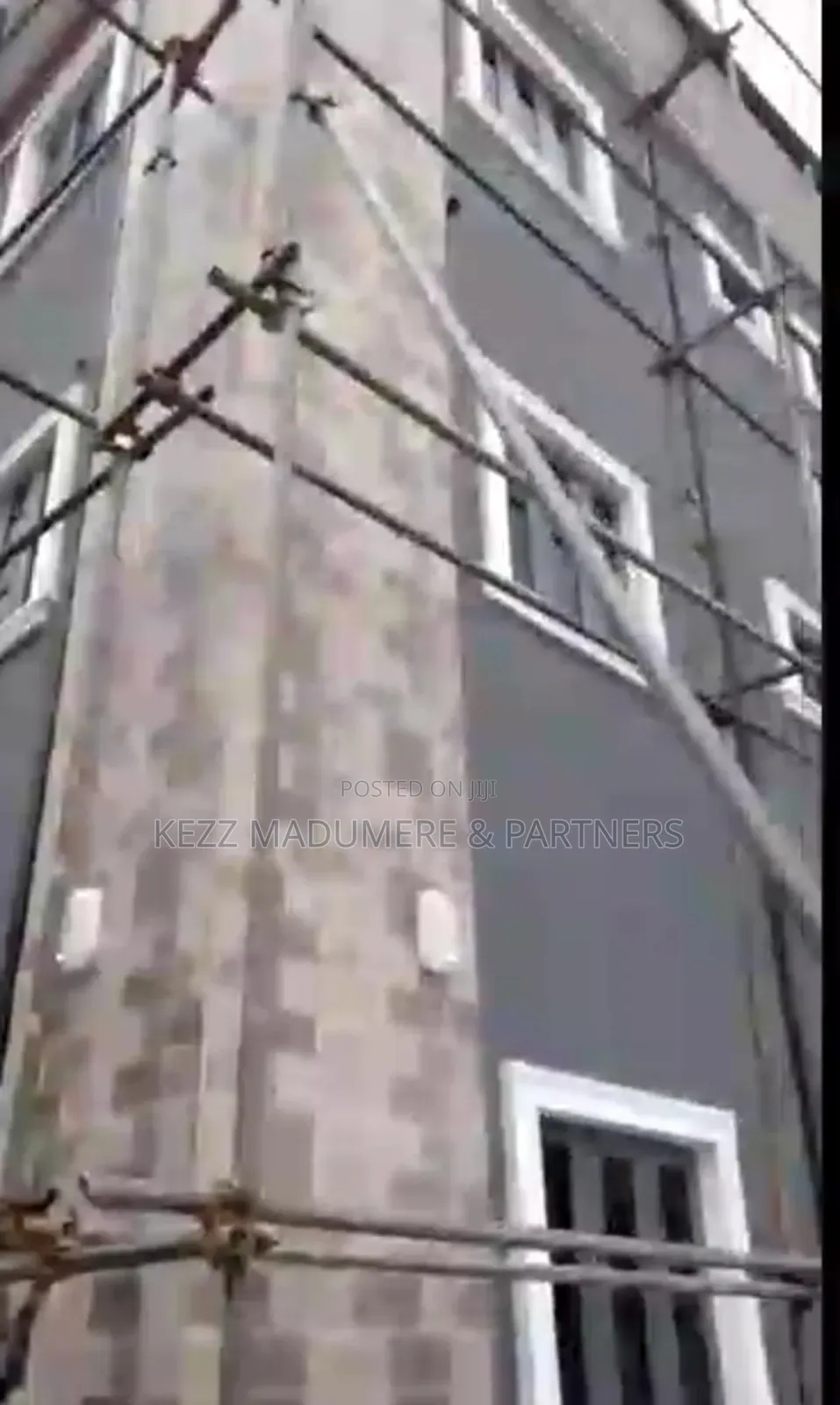 2bdrm Block of Flats in Cedarwood Estate ,, Woji for rent