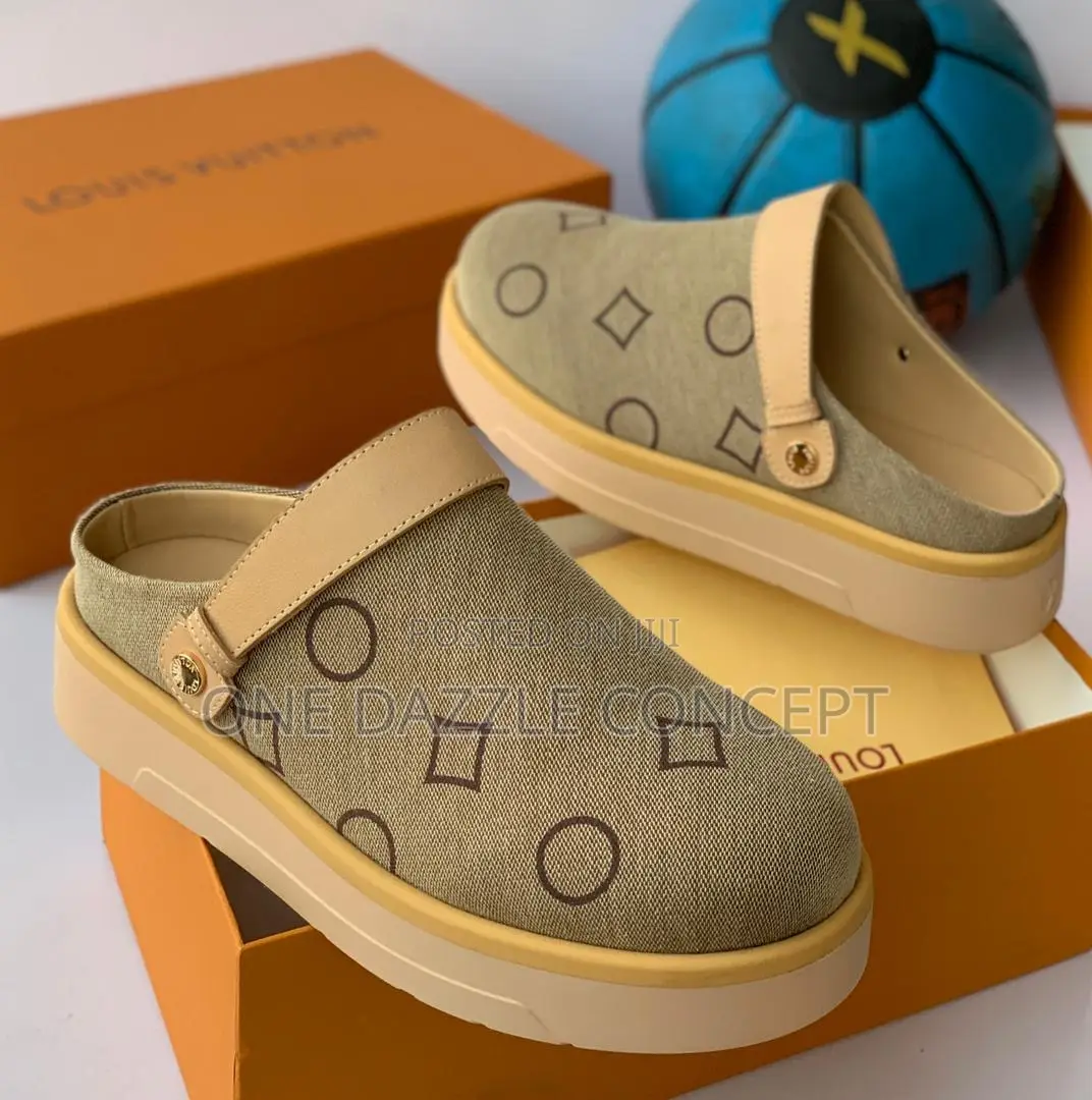 Louis Vuitton Clogs/ Half Shoe