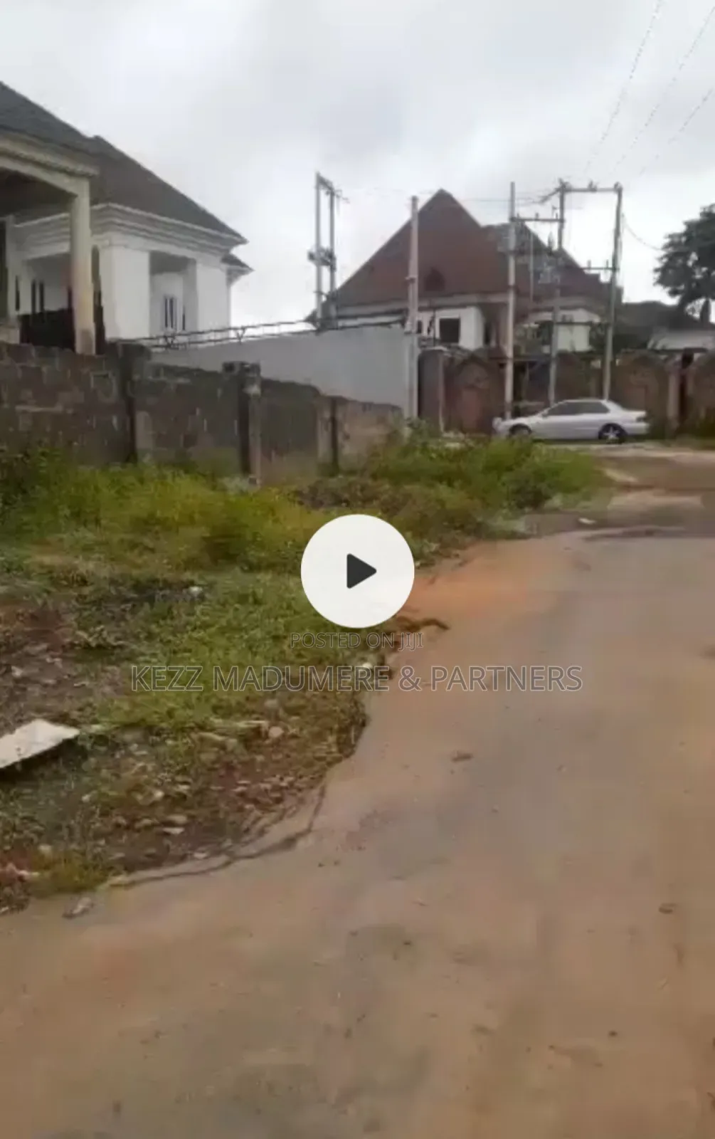 For Sale : 1400 SQMTRS at Old Gra , Enugu