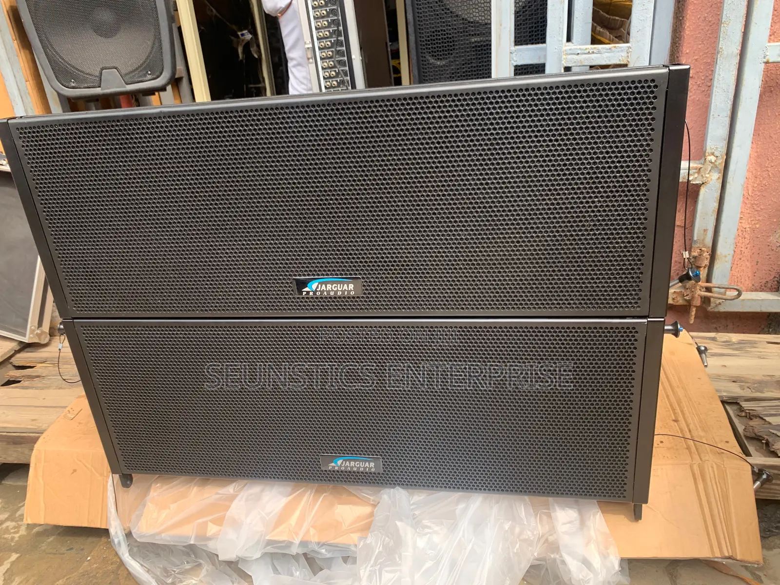 Quality Jaguar Line Array L 212 Loud Speakers