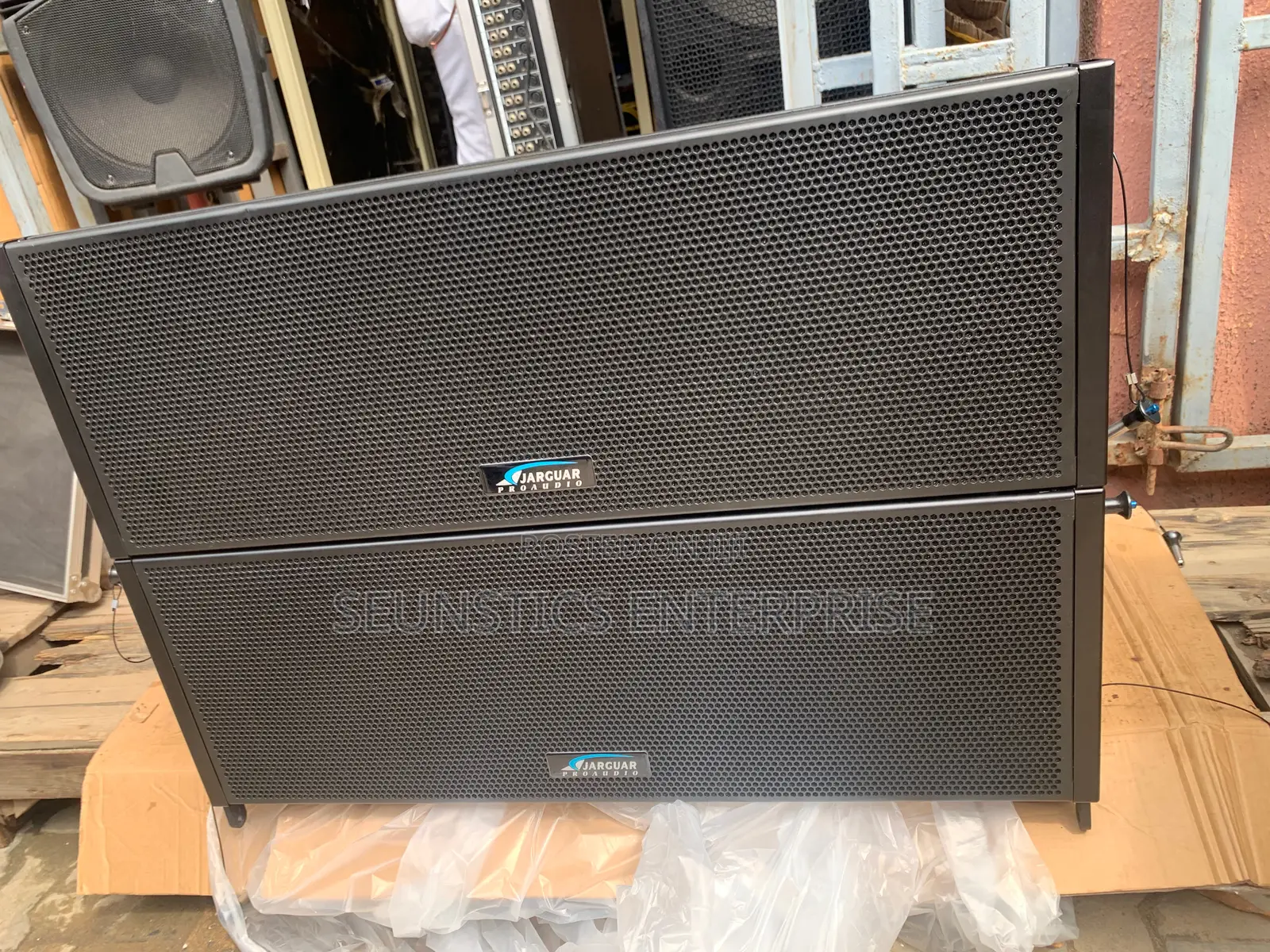 Quality Jaguar Line Array L 212 Loud Speakers