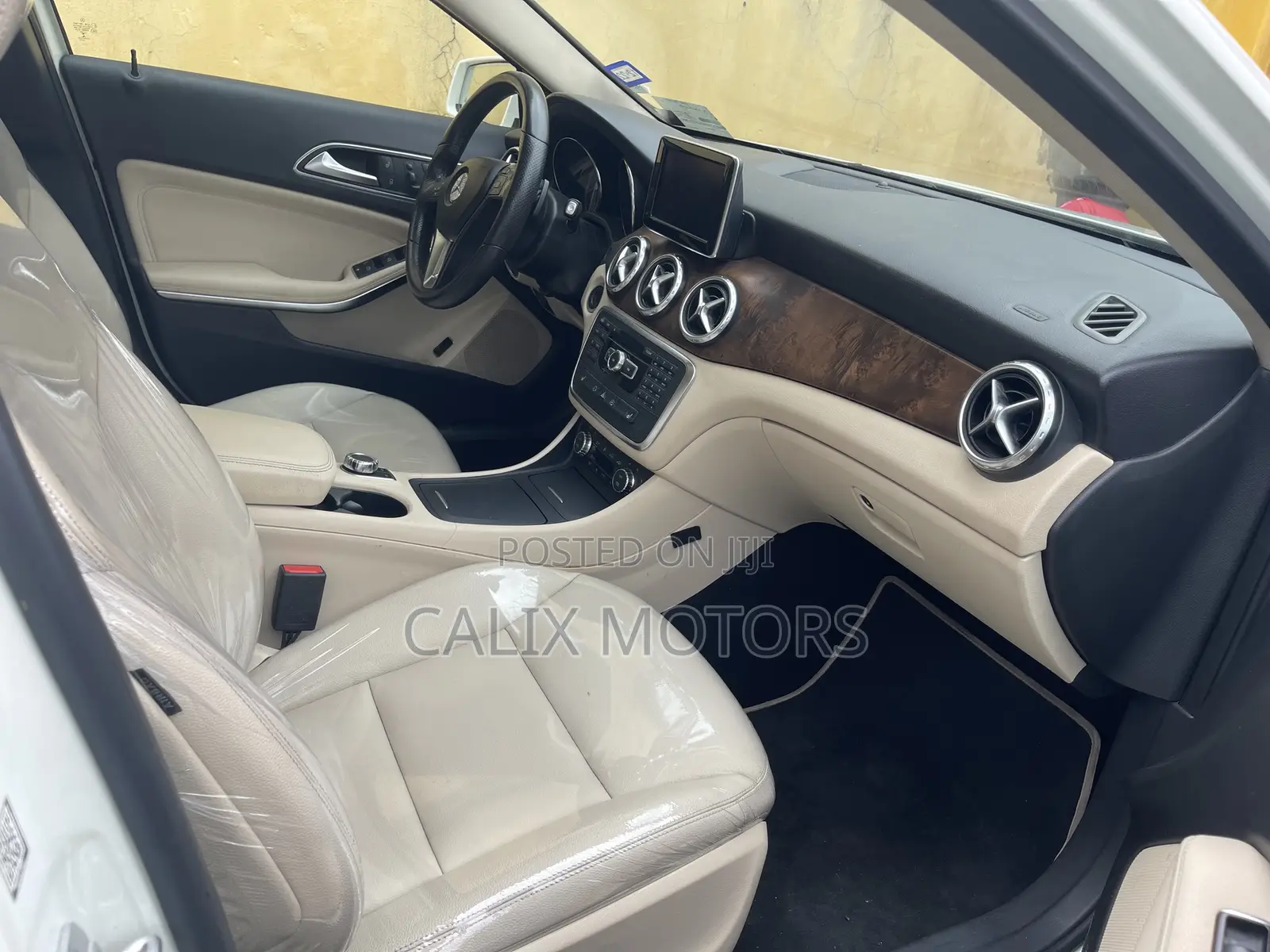 Mercedes-Benz GLA 250 2015 White