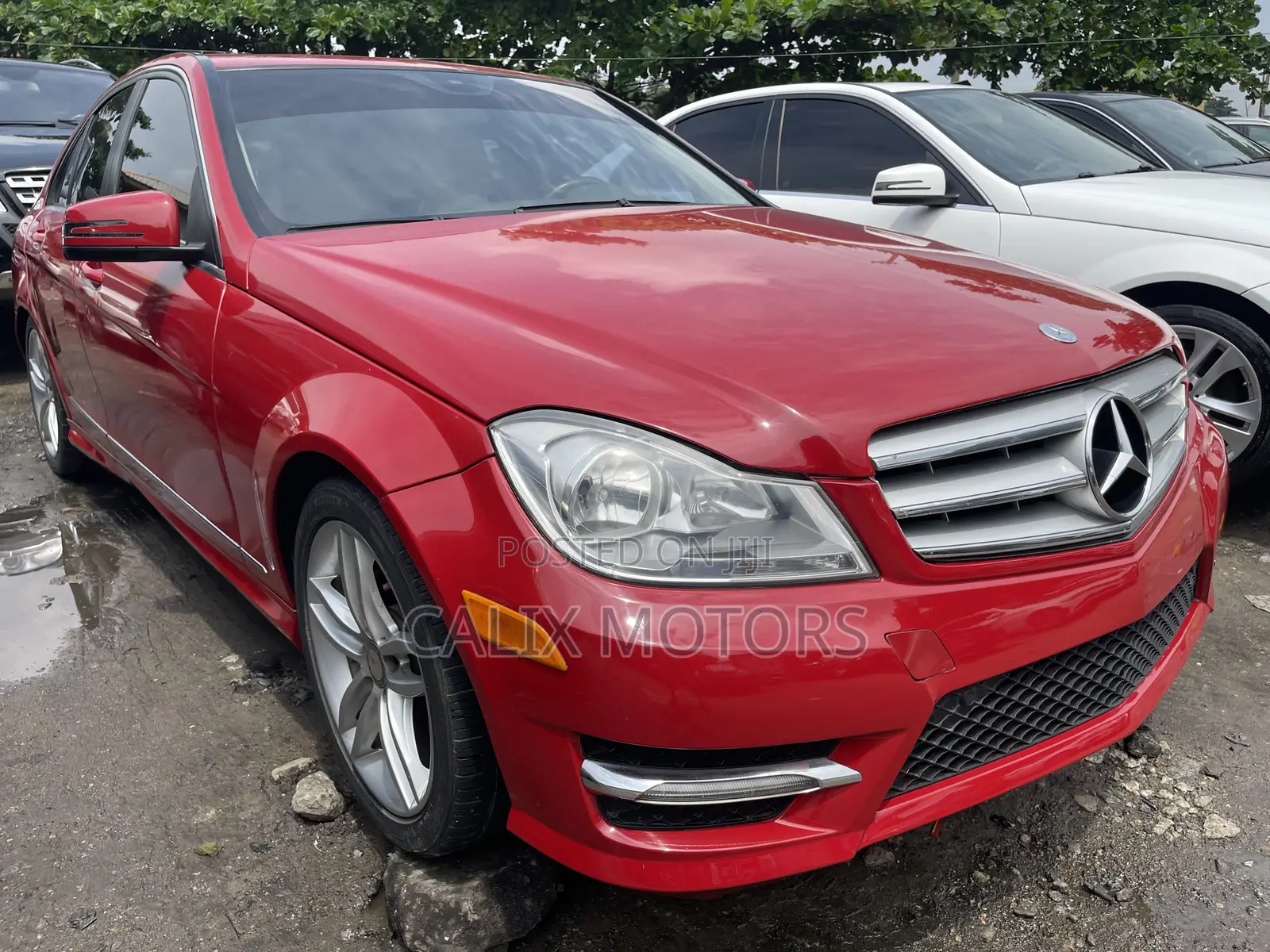 Mercedes-Benz C250 2013 Red