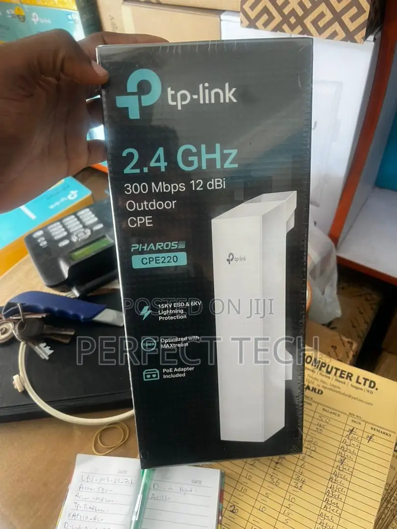 TP-LINK 2.4ghz 300mbps 12dbi Outdoor CPE